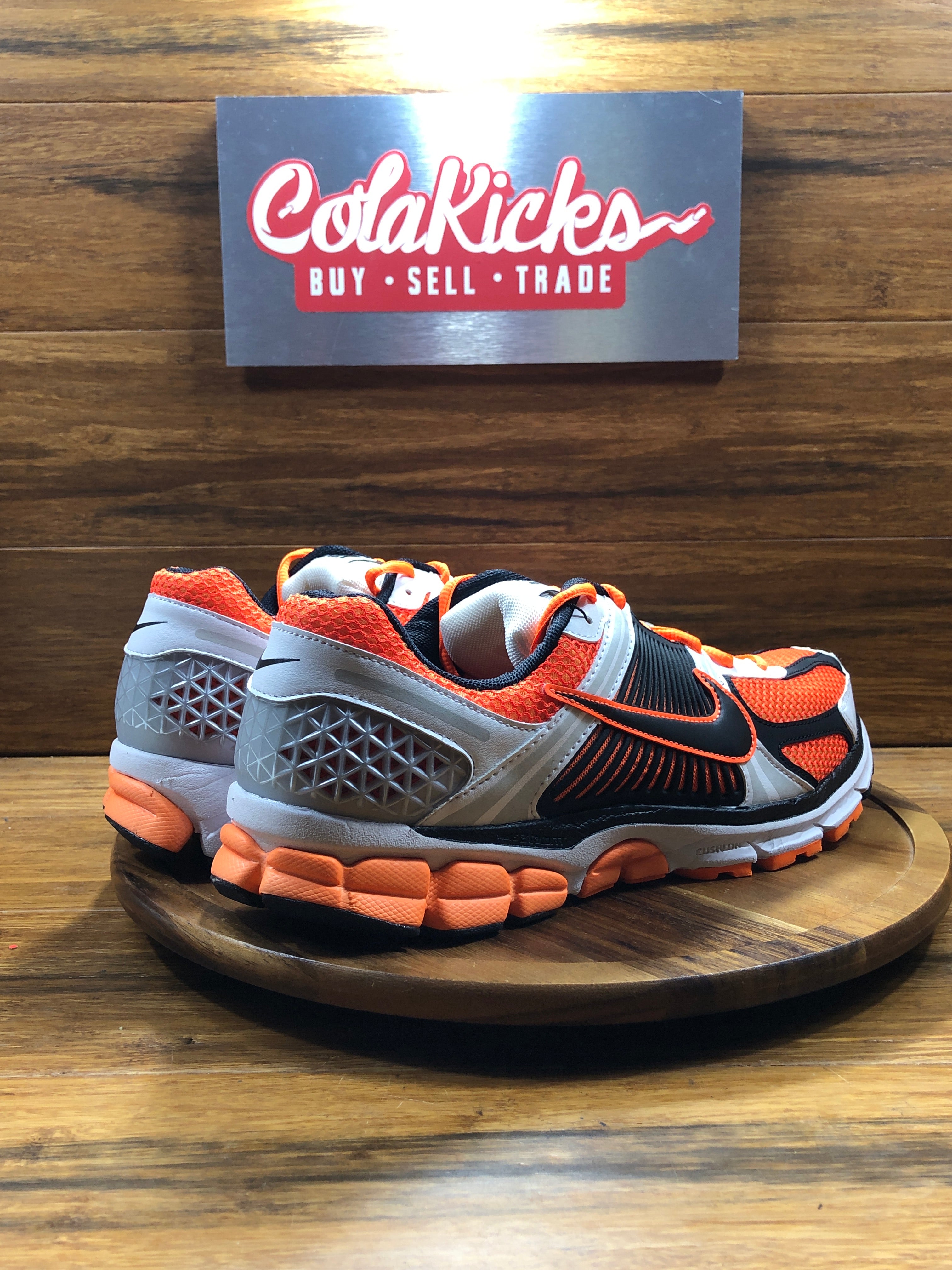 Nike Zoom Vomero 5 Total Orange