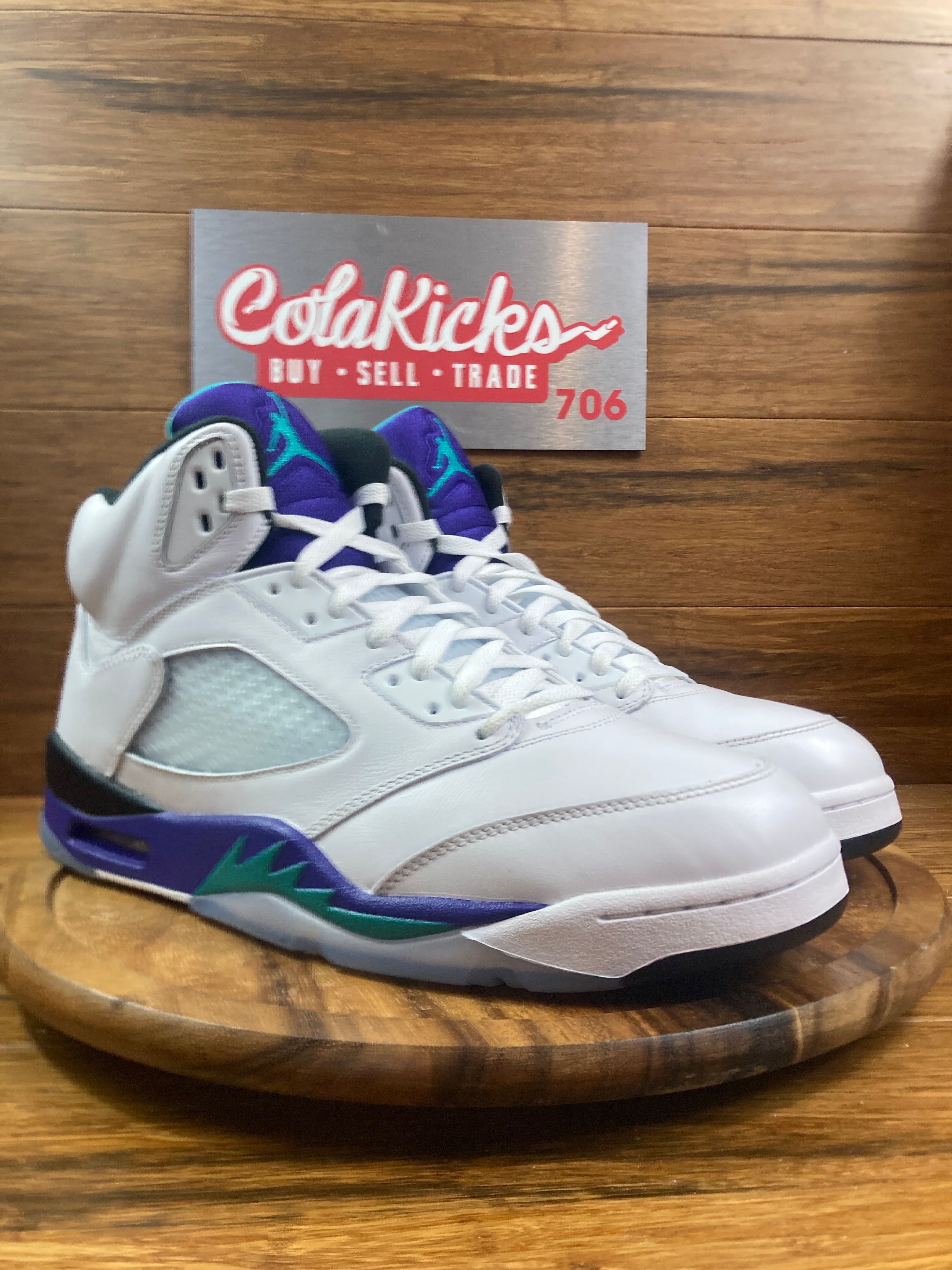 Jordan 5 Retro Grape (2025)