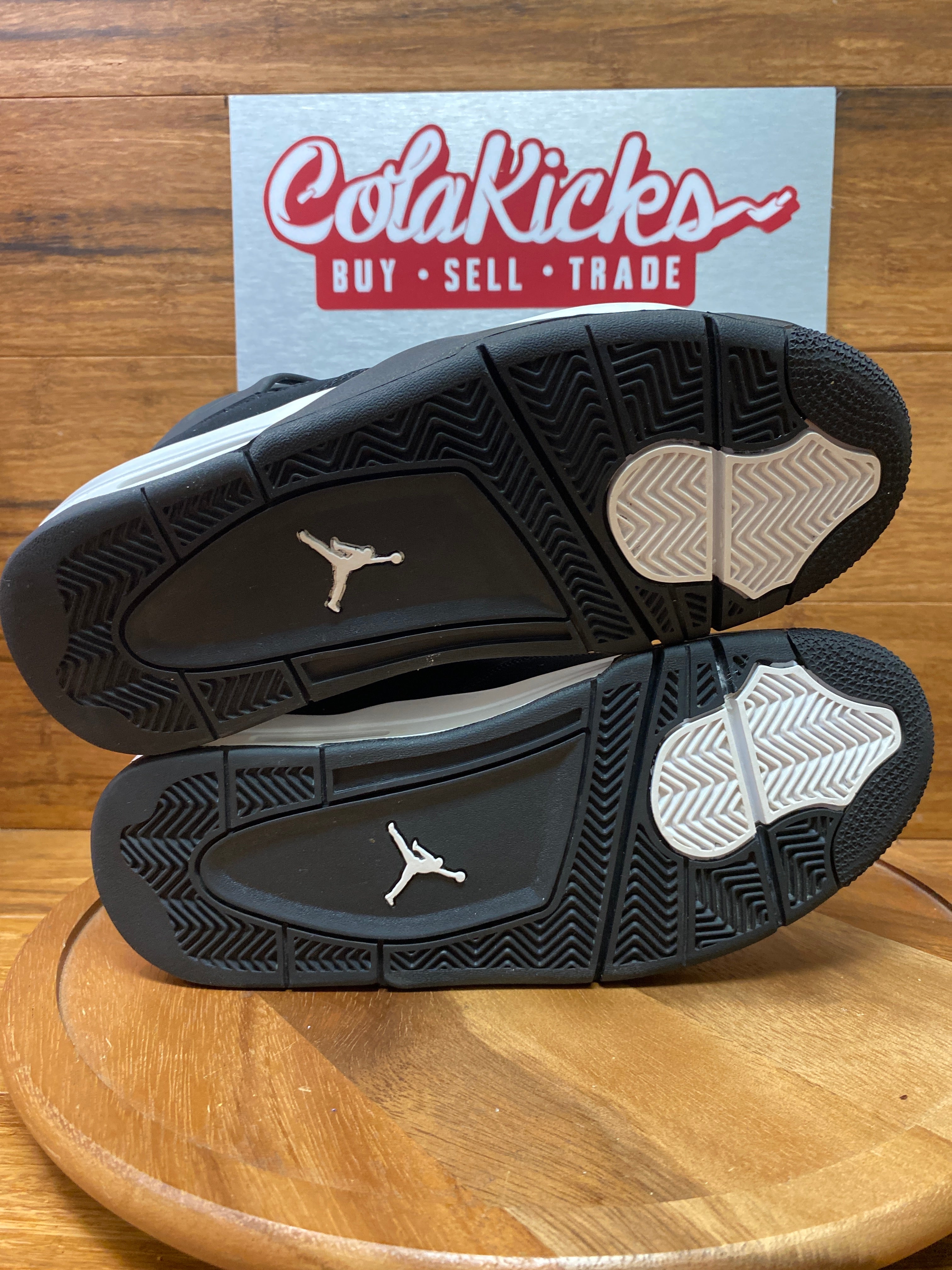 Jordan 4 Retro White Thunder (GS)