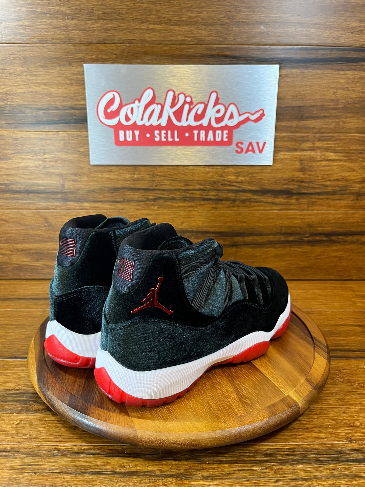 Jordan 11 Retro Bred Velvet (Women's)
