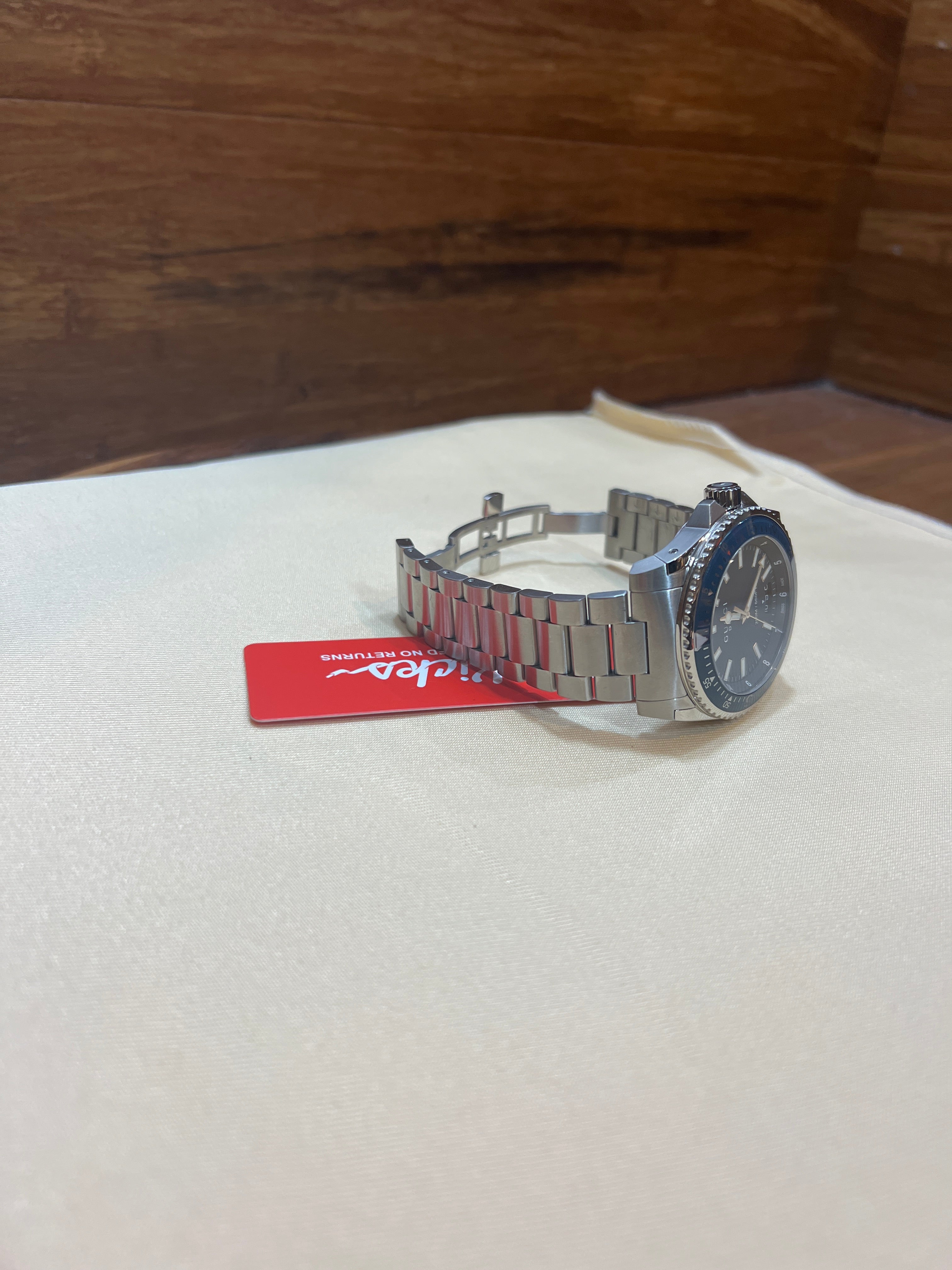 Gucci 136.2 Dive Blue Dial Stainless Ste