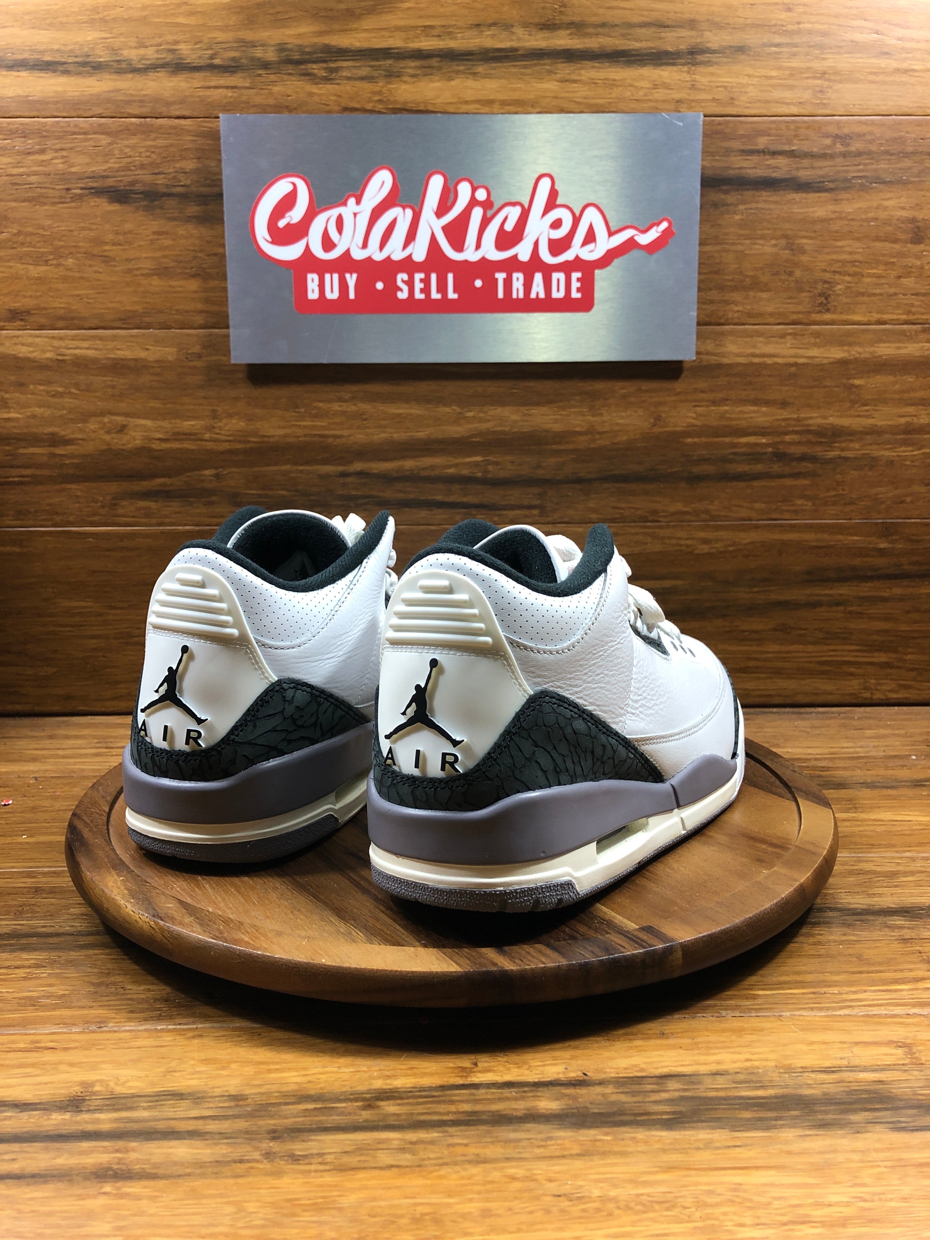 Jordan 3 Retro Cement Grey