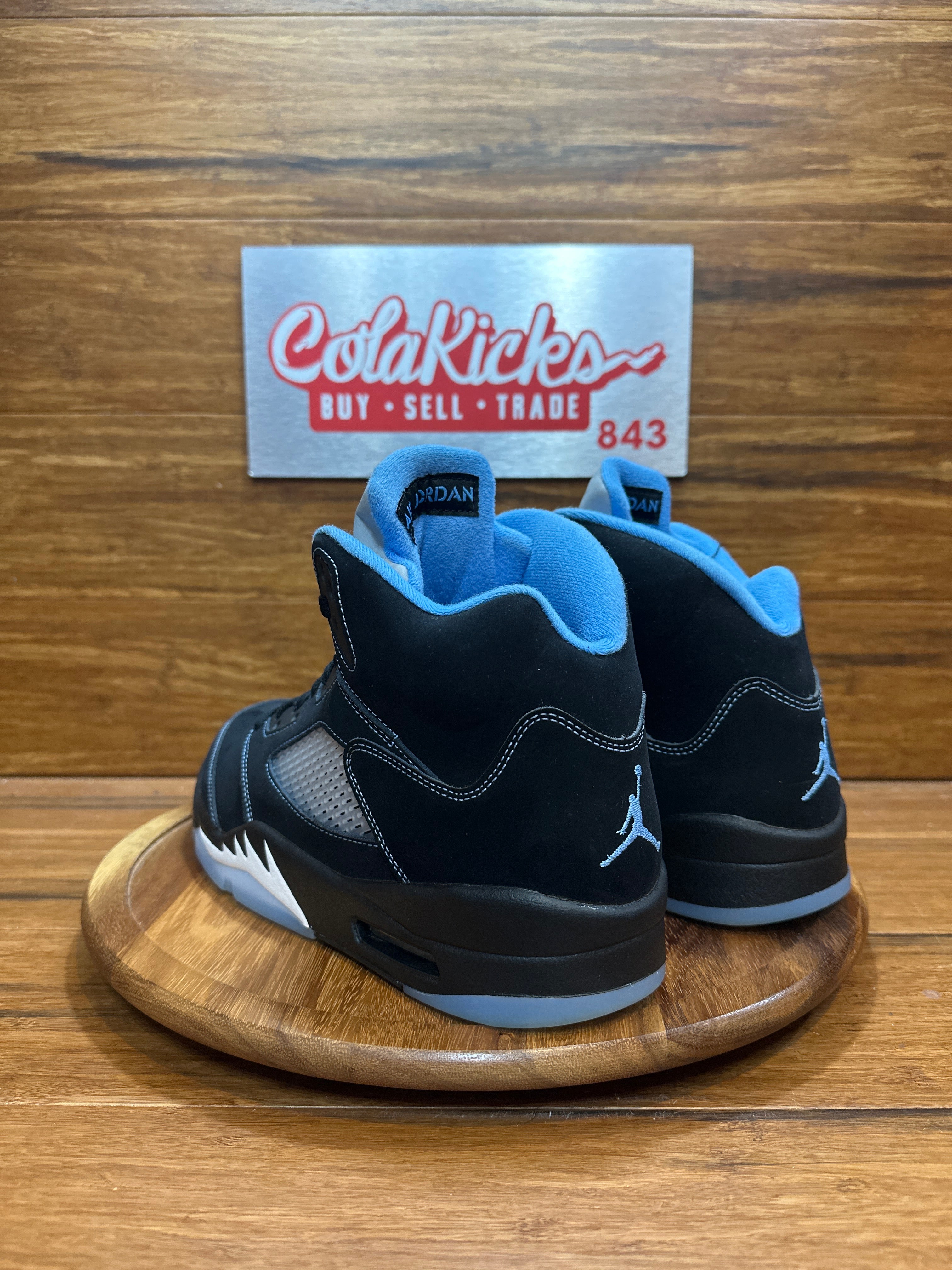 Jordan 5 Retro Black University Blue (2026)