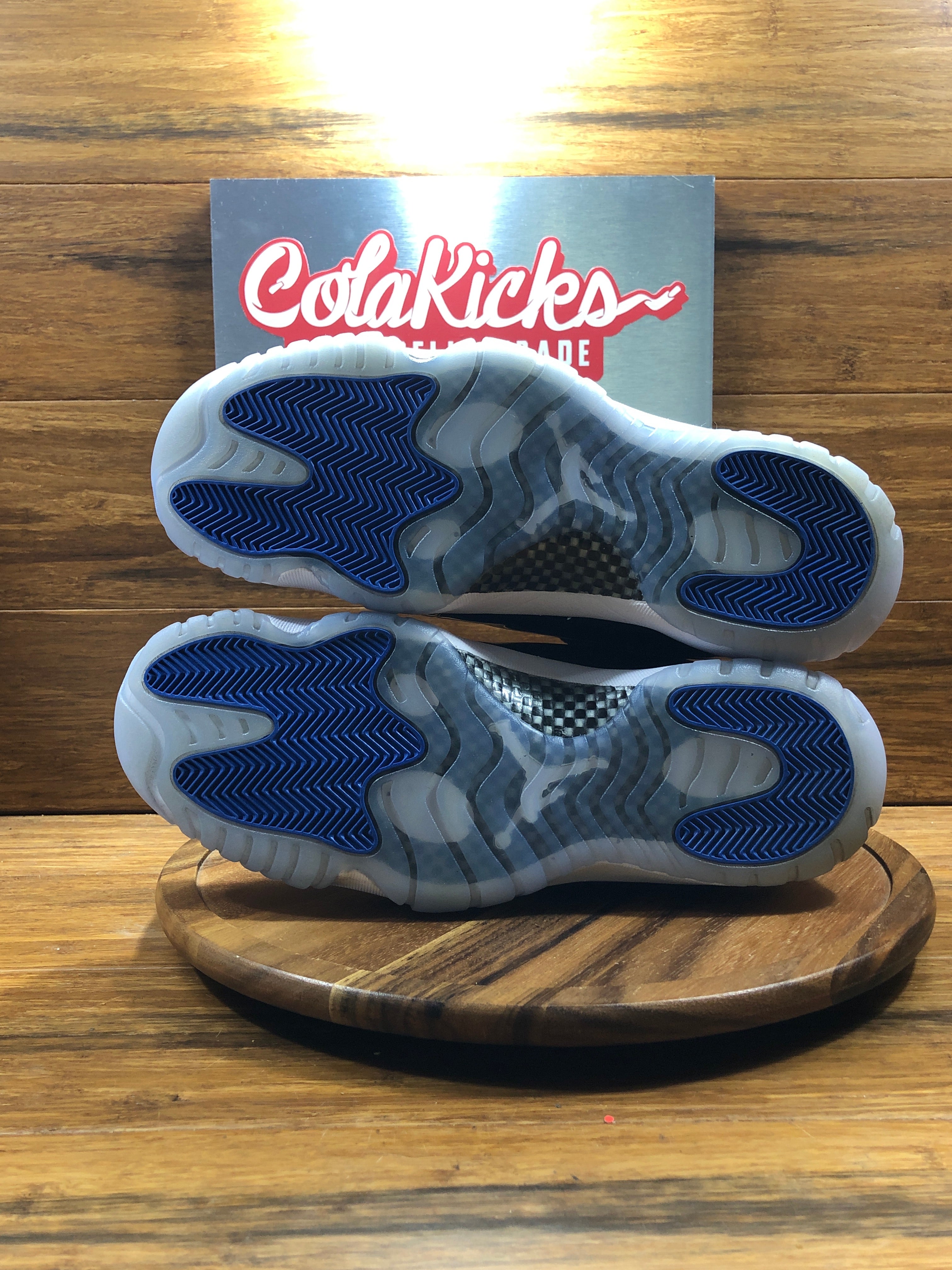 Jordan 11 Retro Low Space Jam