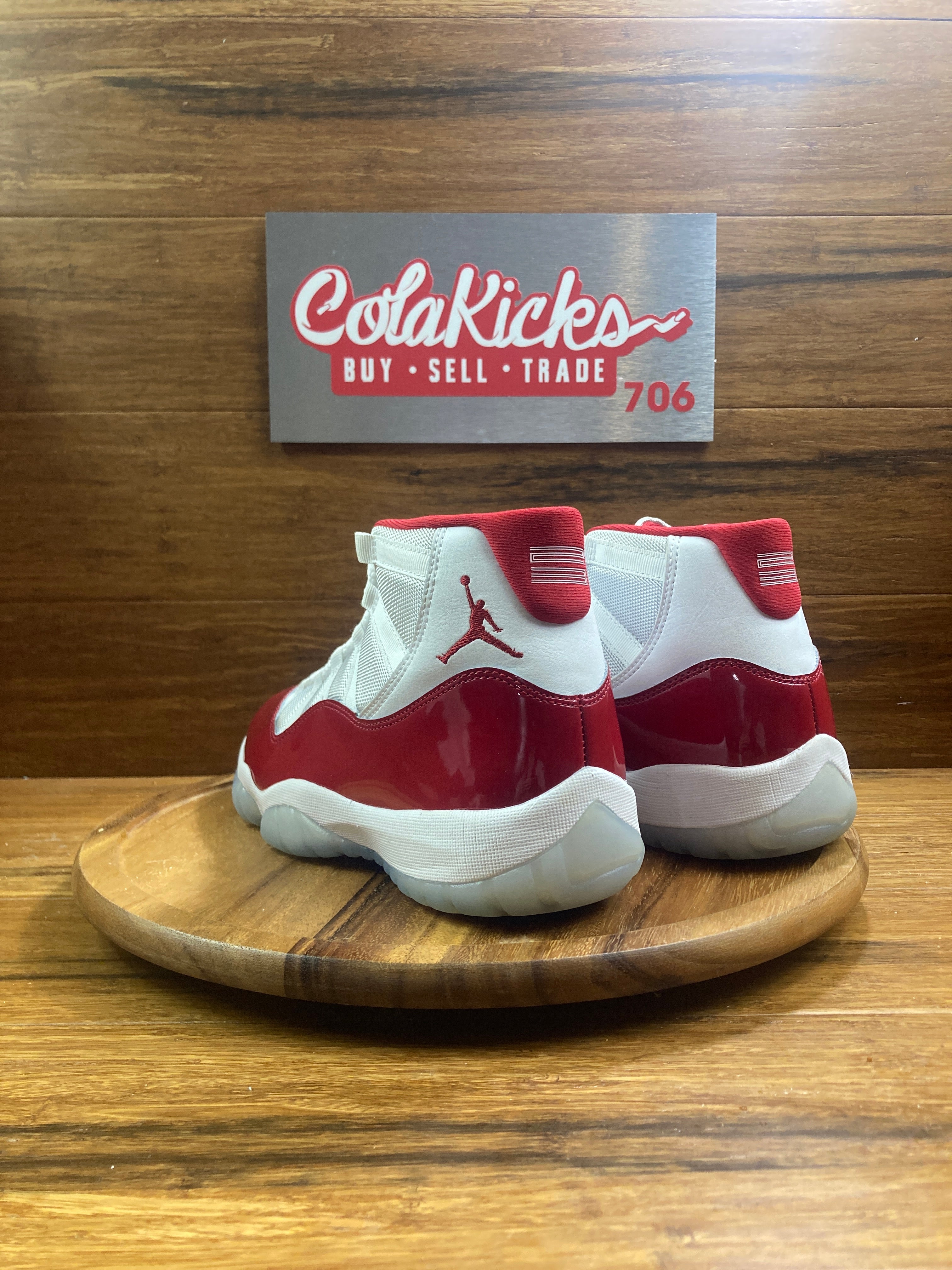 Jordan 11 Retro Cherry (2022)