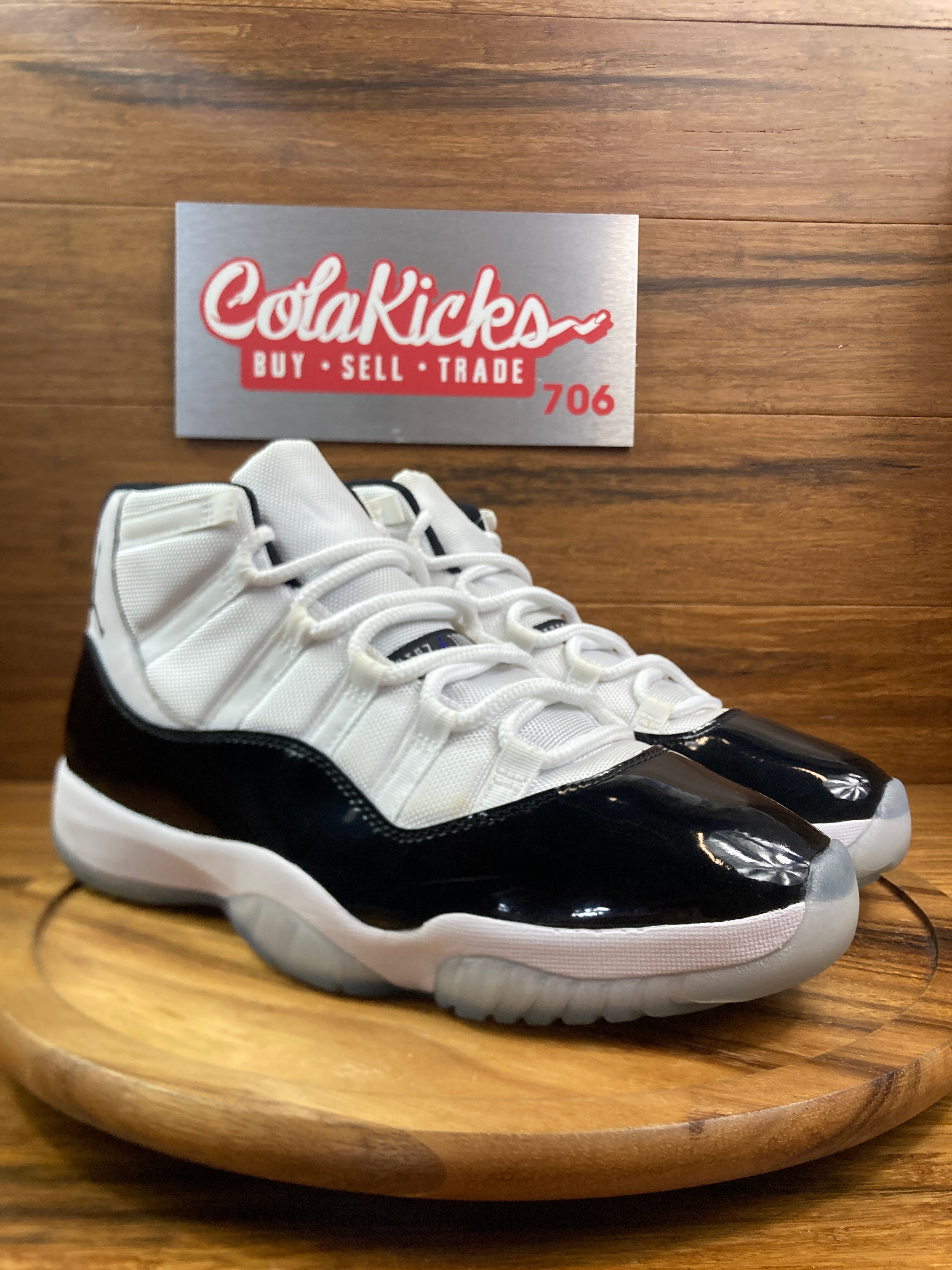 Jordan 11 Retro Concord (2018)