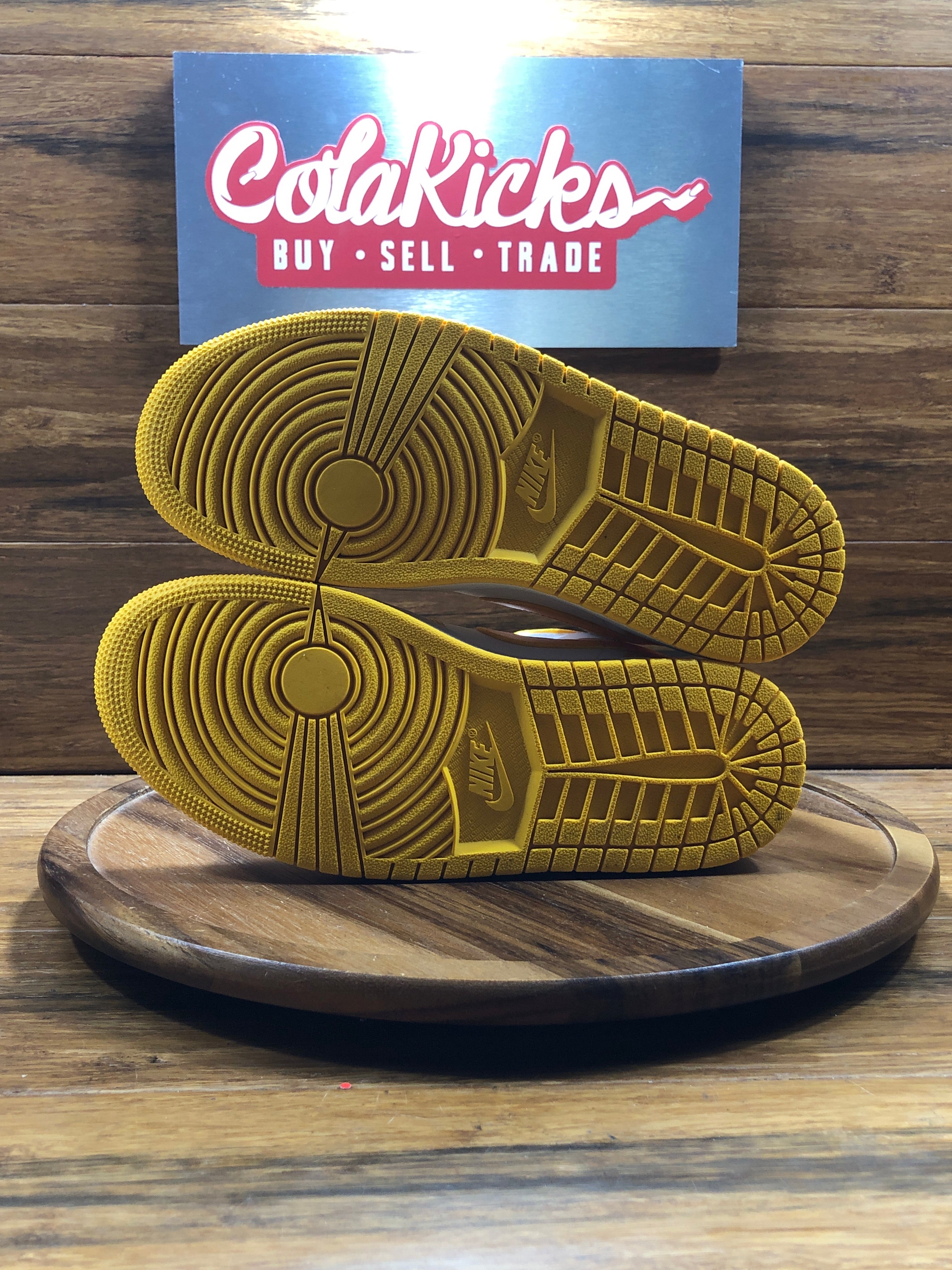 Jordan 1 Mid White University Gold (Women's)