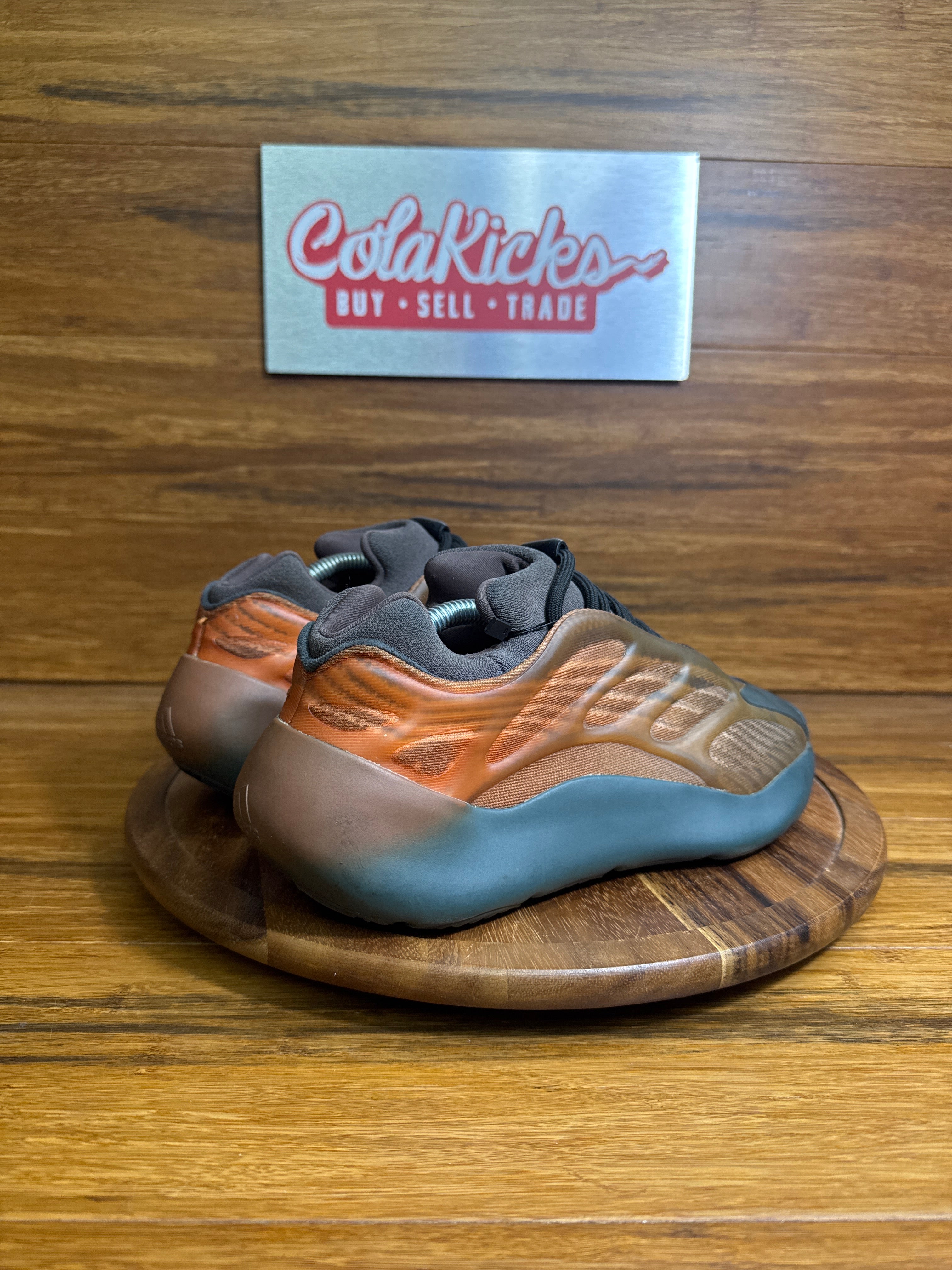 adidas Yeezy 700 V3 Copper Fade
