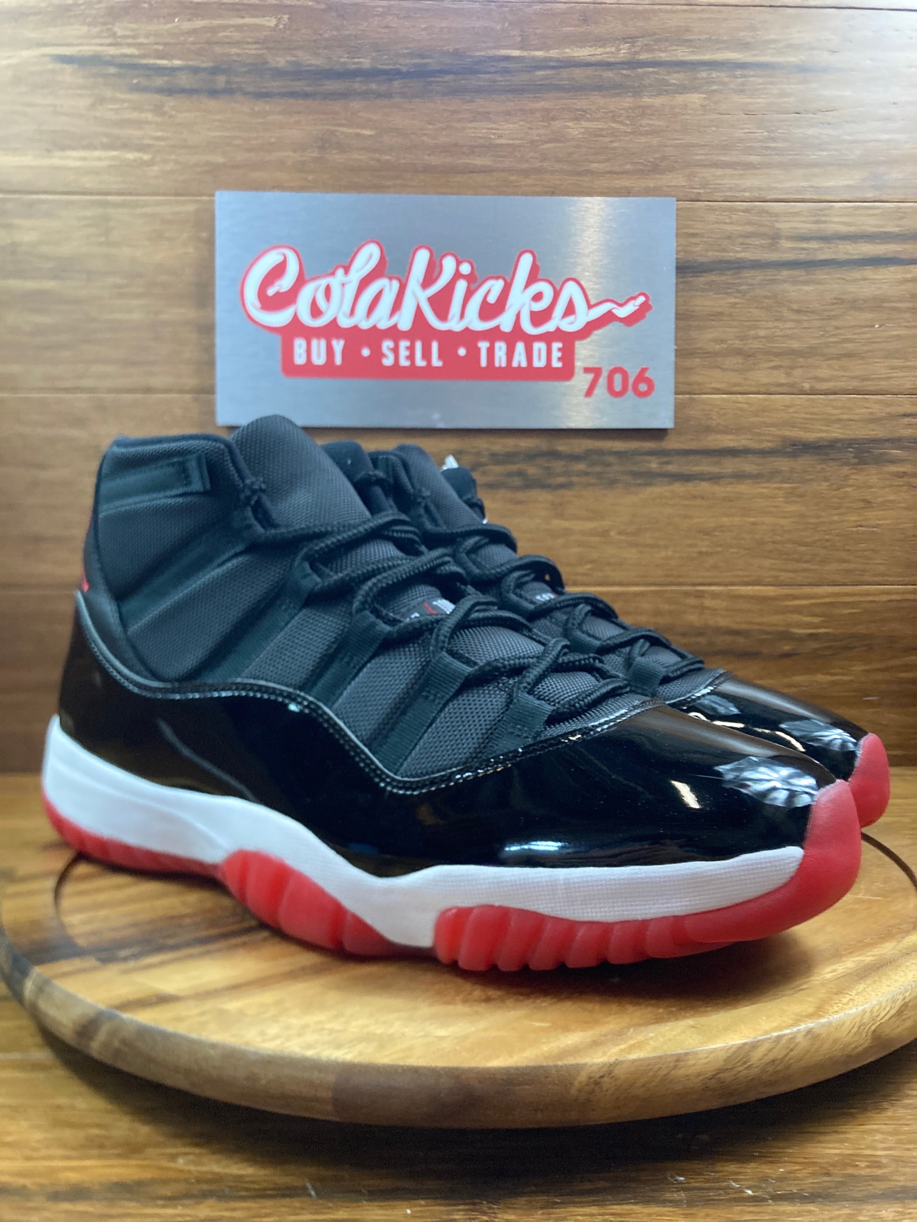 Jordan 11 Retro Playoffs Bred (2019)