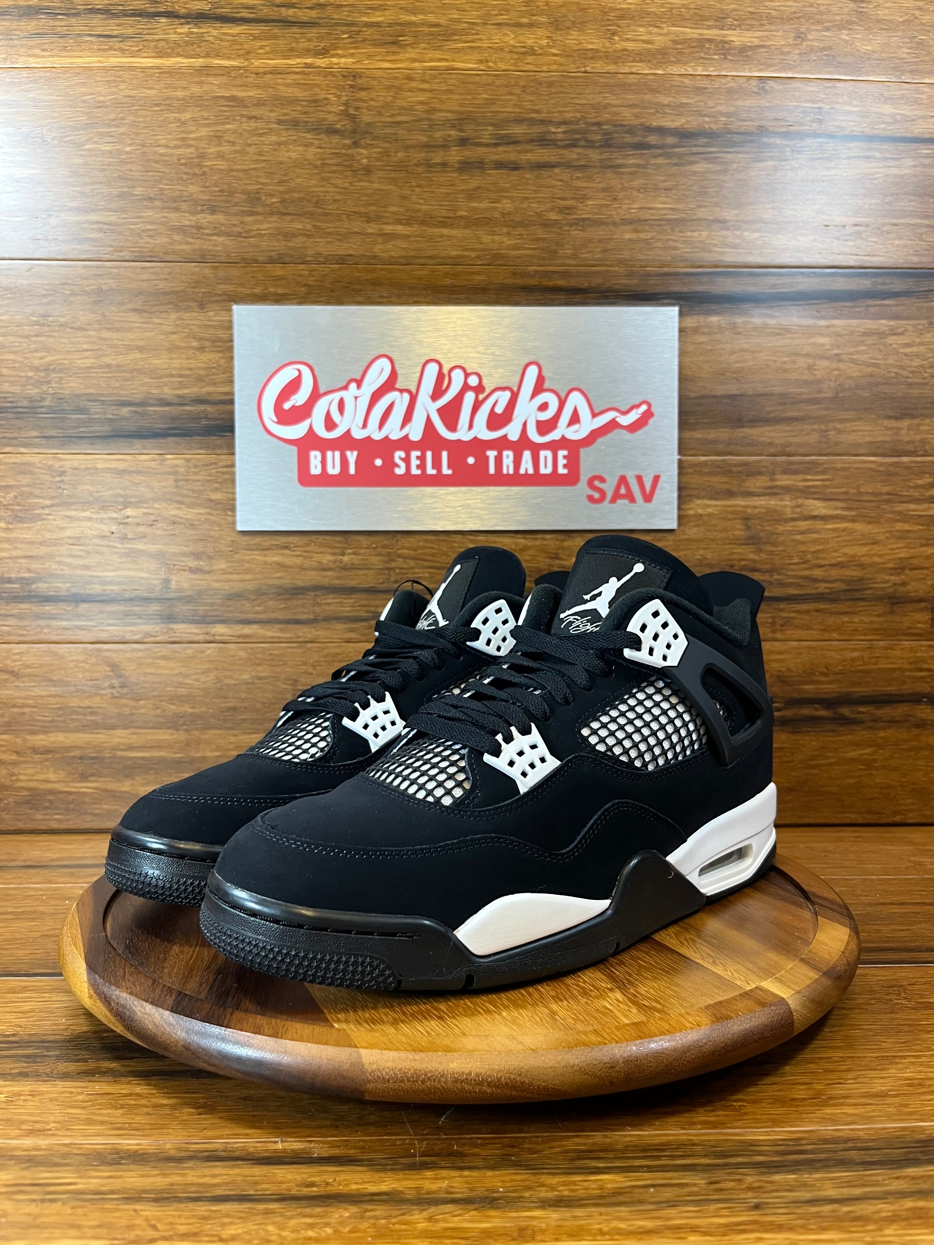 Jordan 4 Retro White Thunder