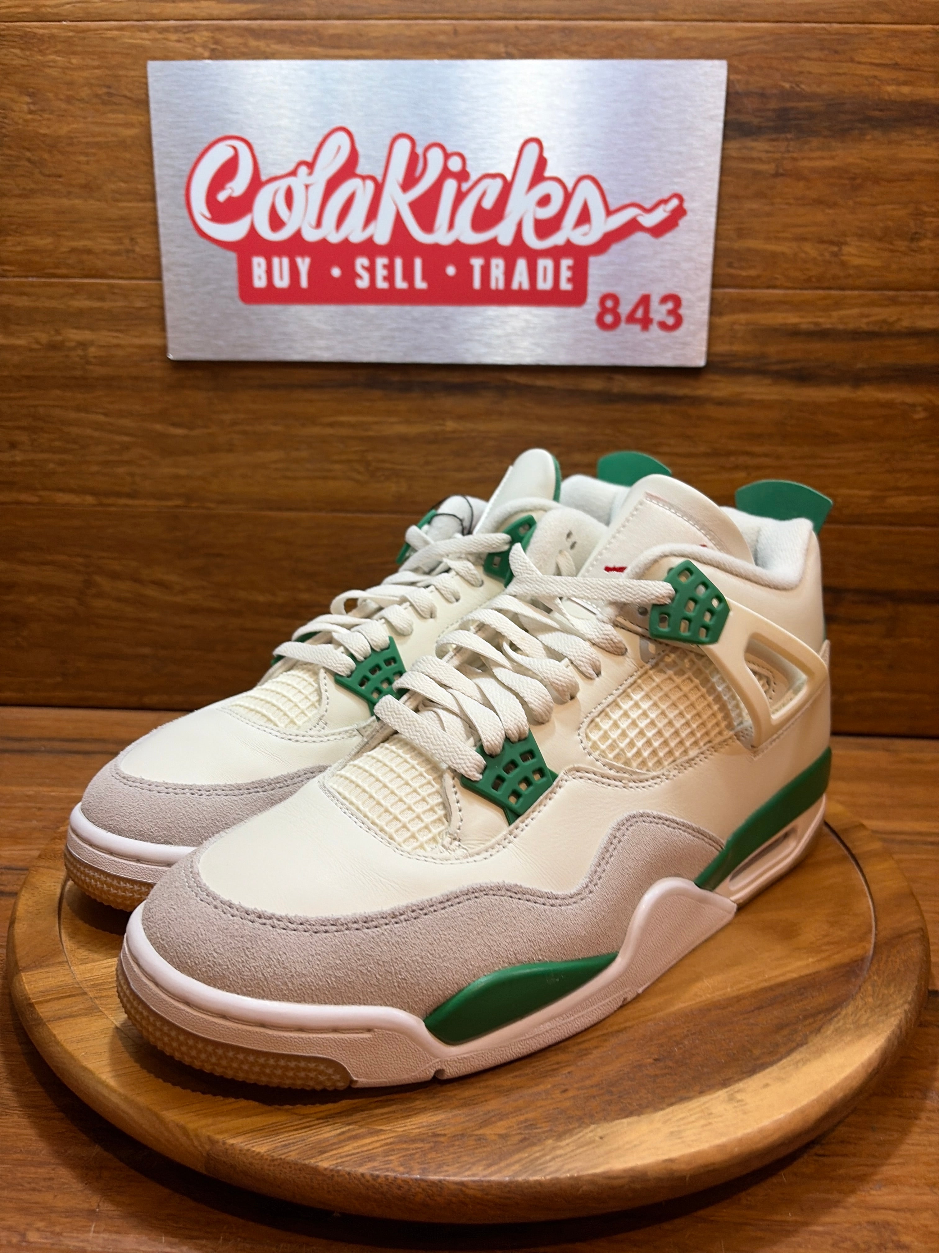 Jordan 4 Retro SB Pine Green