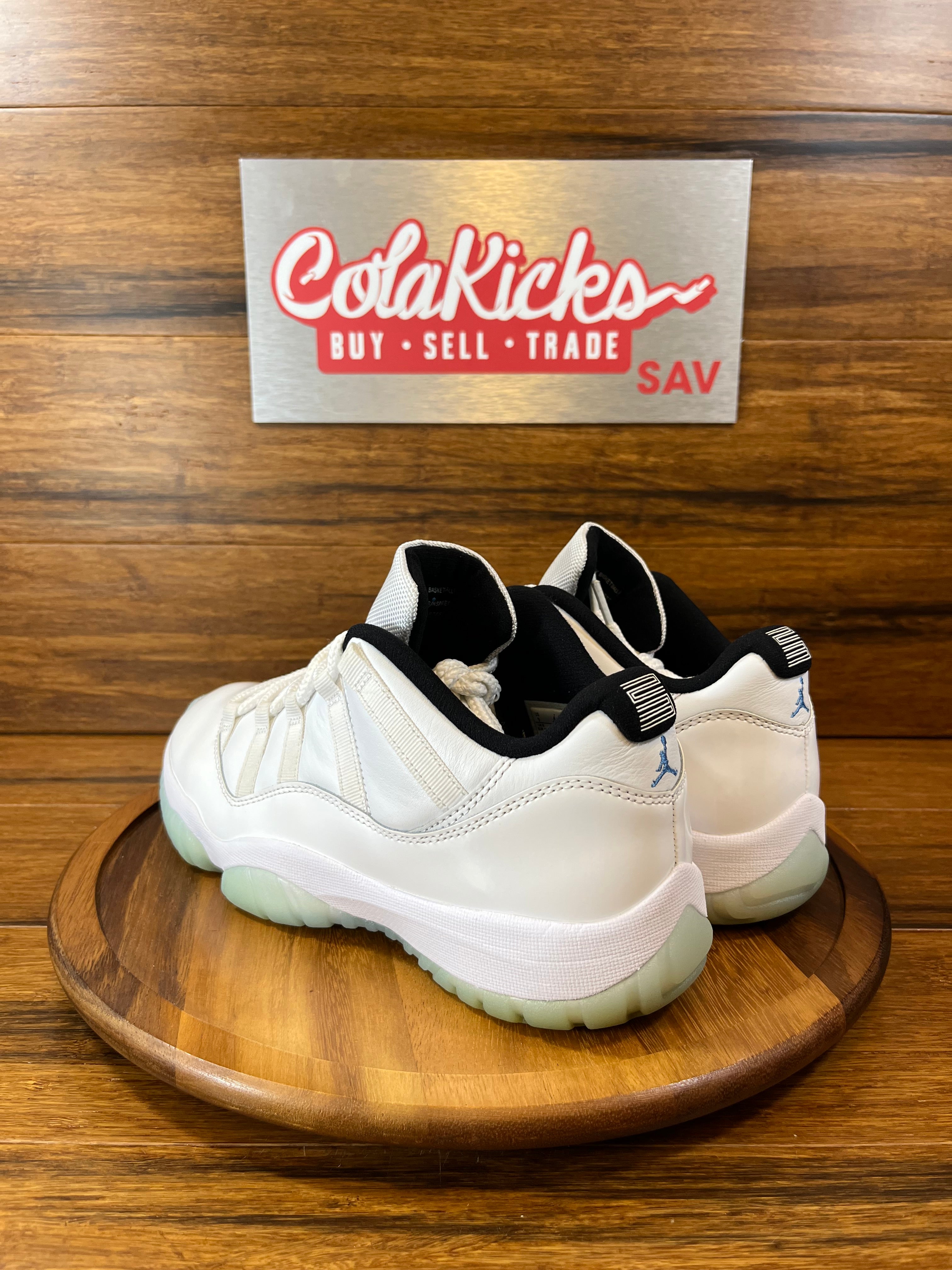 Jordan 11 Retro Low Legend Blue