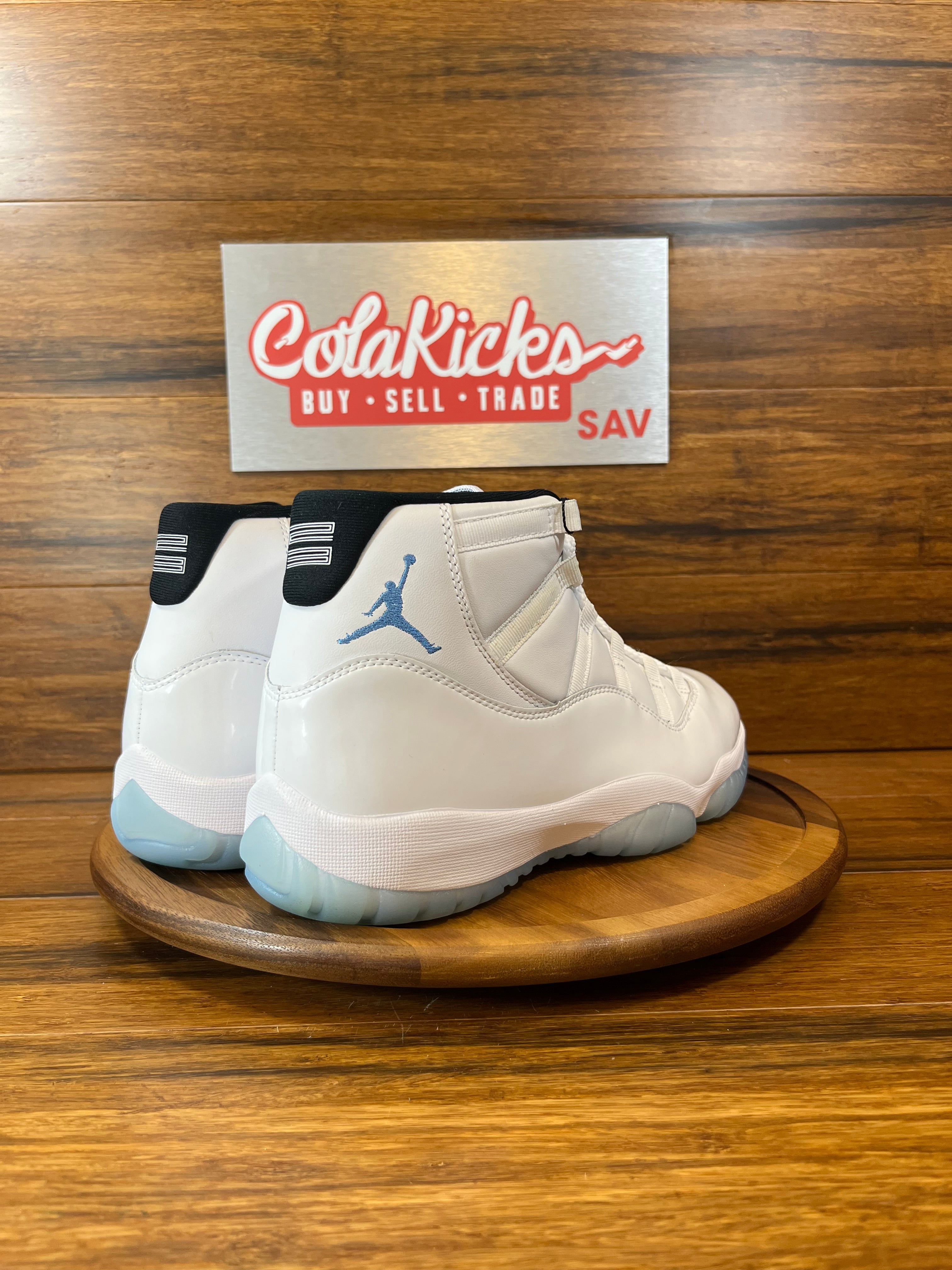 Jordan 11 Retro Legend Blue (2024)