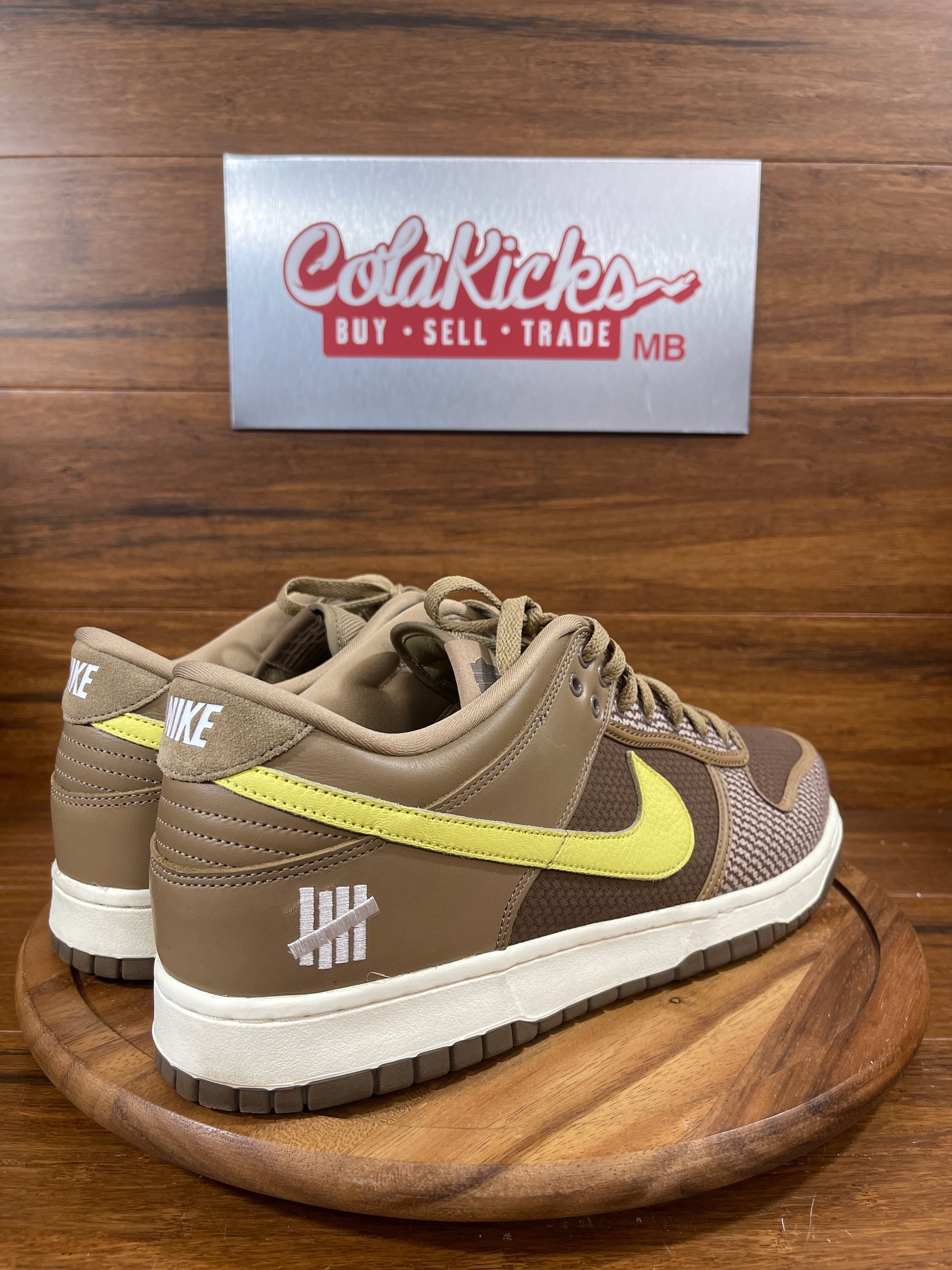 Nike Dunk Low SP Undefeated Canteen Dunk vs. AF1 Pack