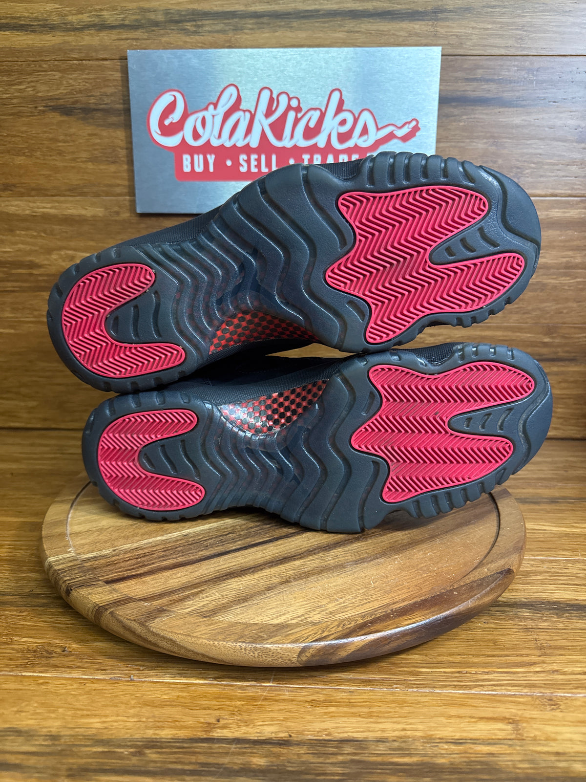 Jordan 11 Retro Low IE Referee (2015)