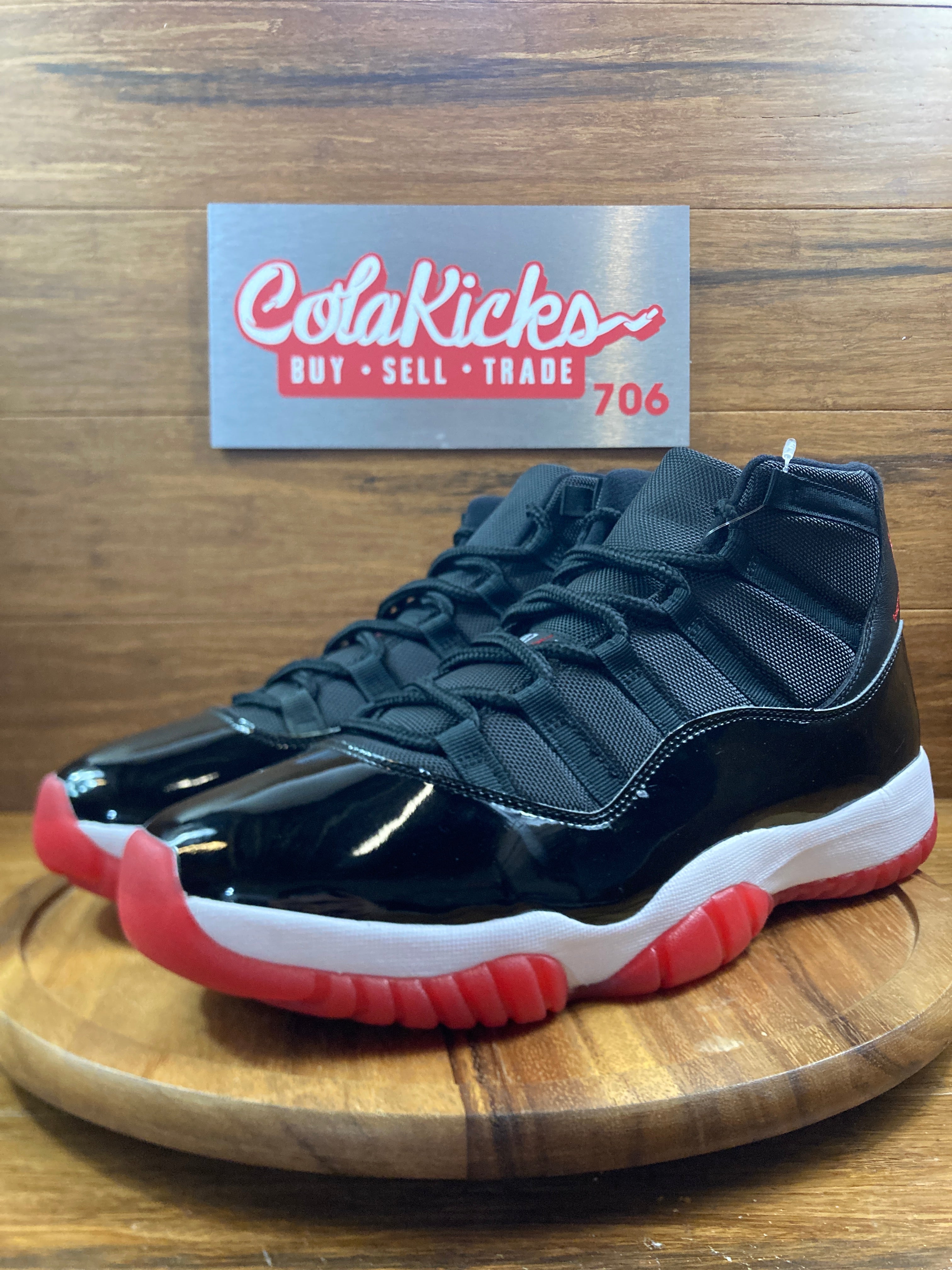 Jordan 11 Retro Playoffs Bred (2019)
