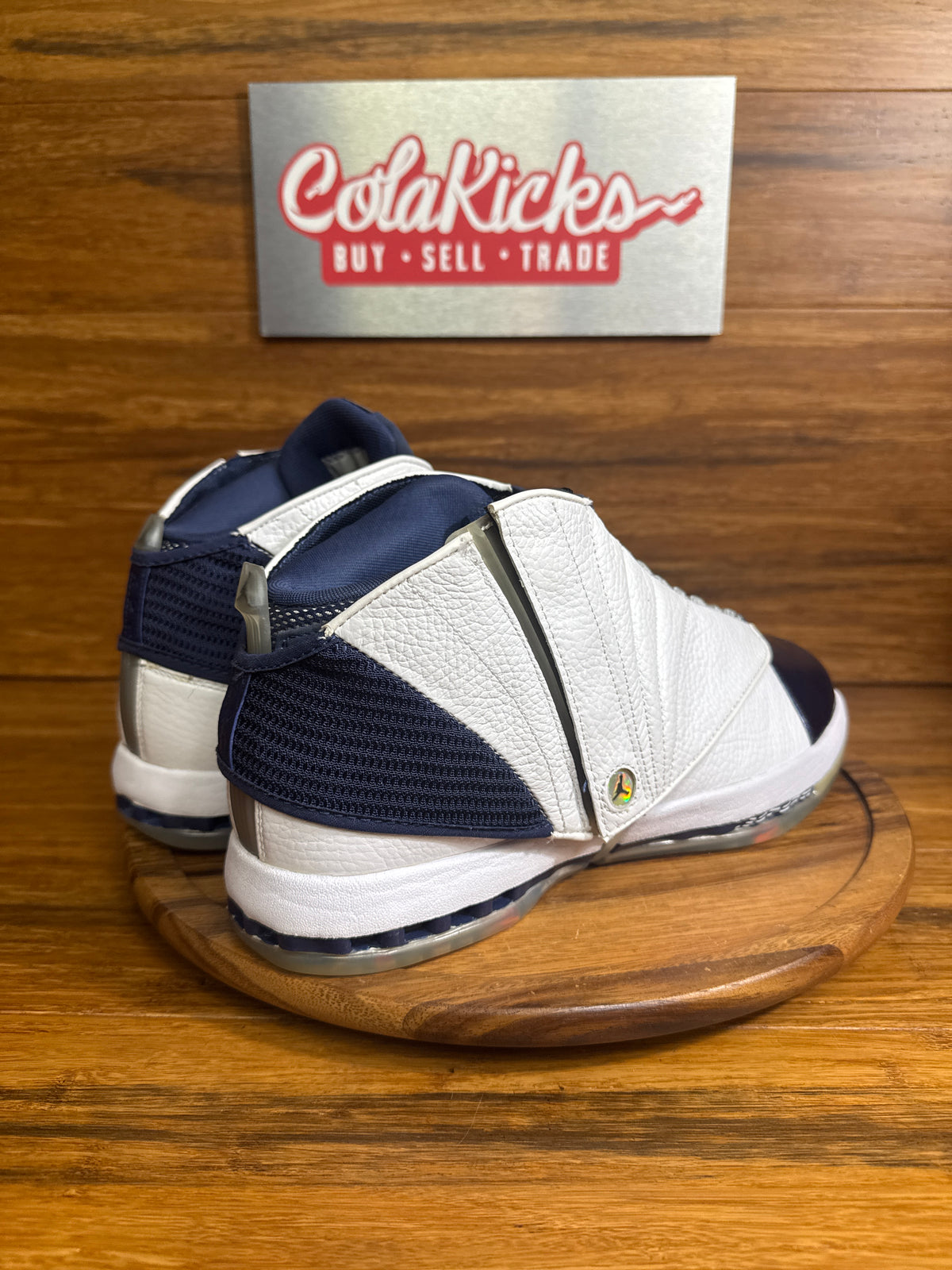 Jordan 16 Retro Midnight Navy (2016)
