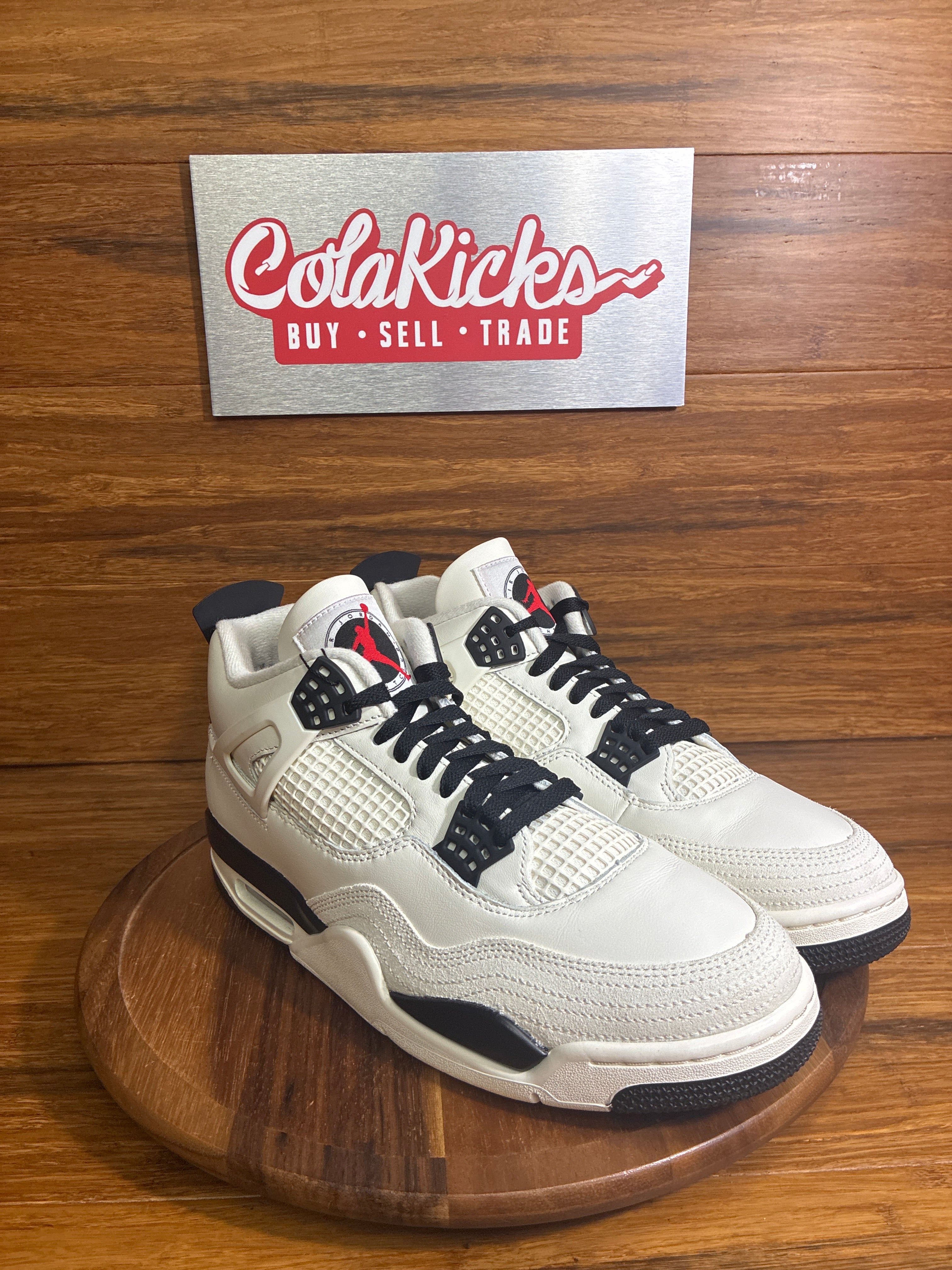 Jordan 4 Retro OG Flight Club