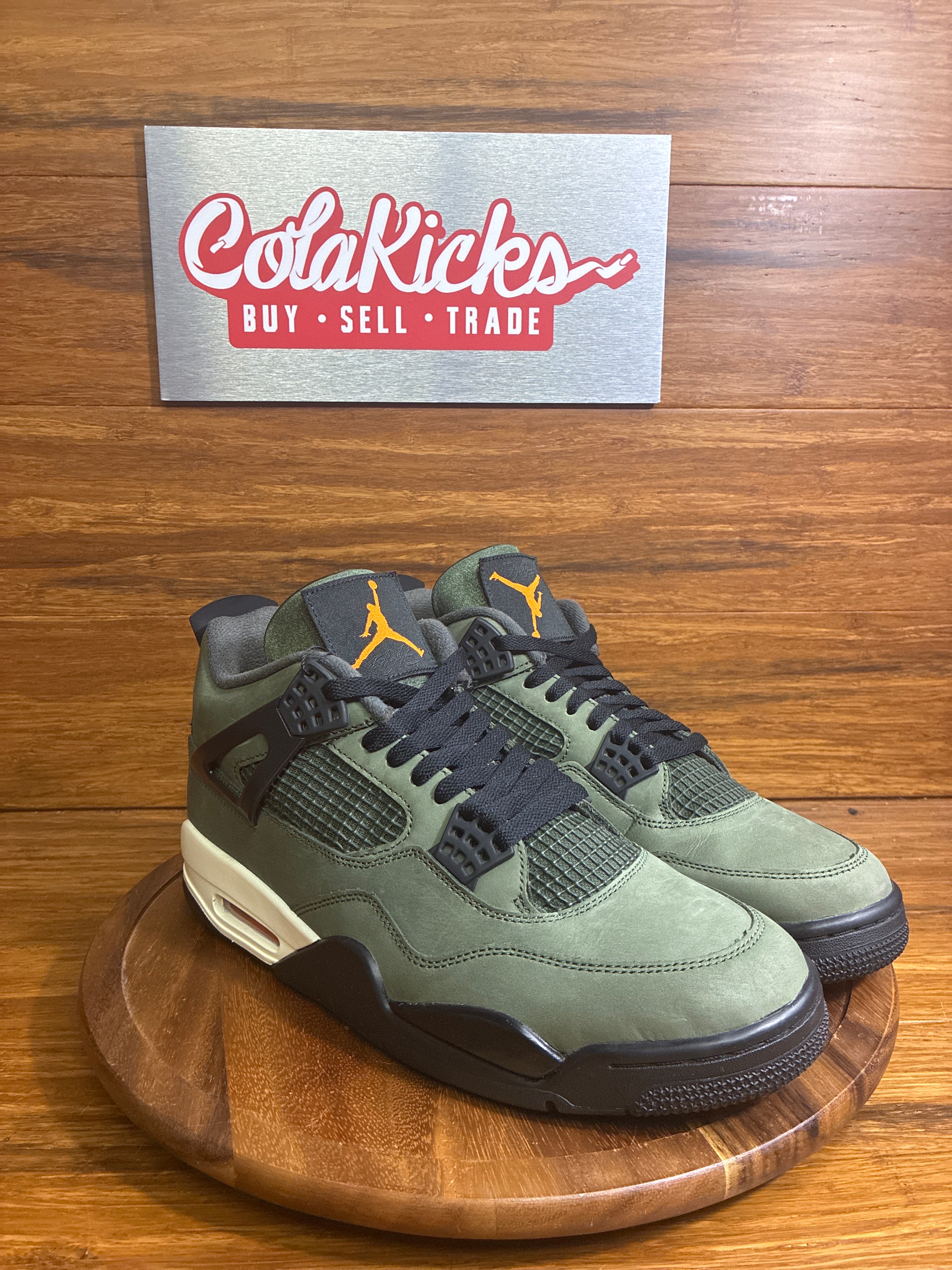 Jordan 4 Retro OG SP Undefeated (2025)