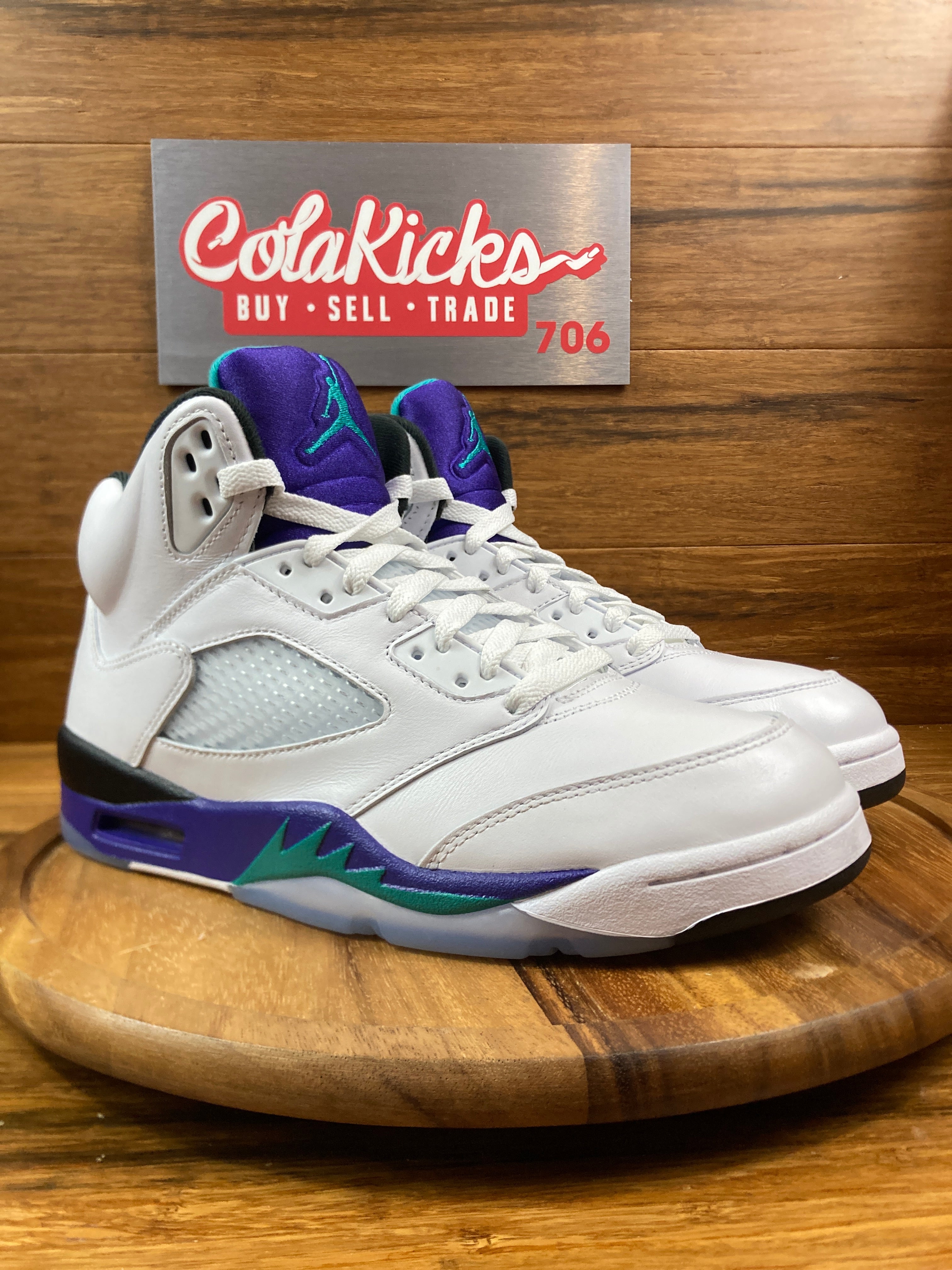Jordan 5 Retro Grape (2025)