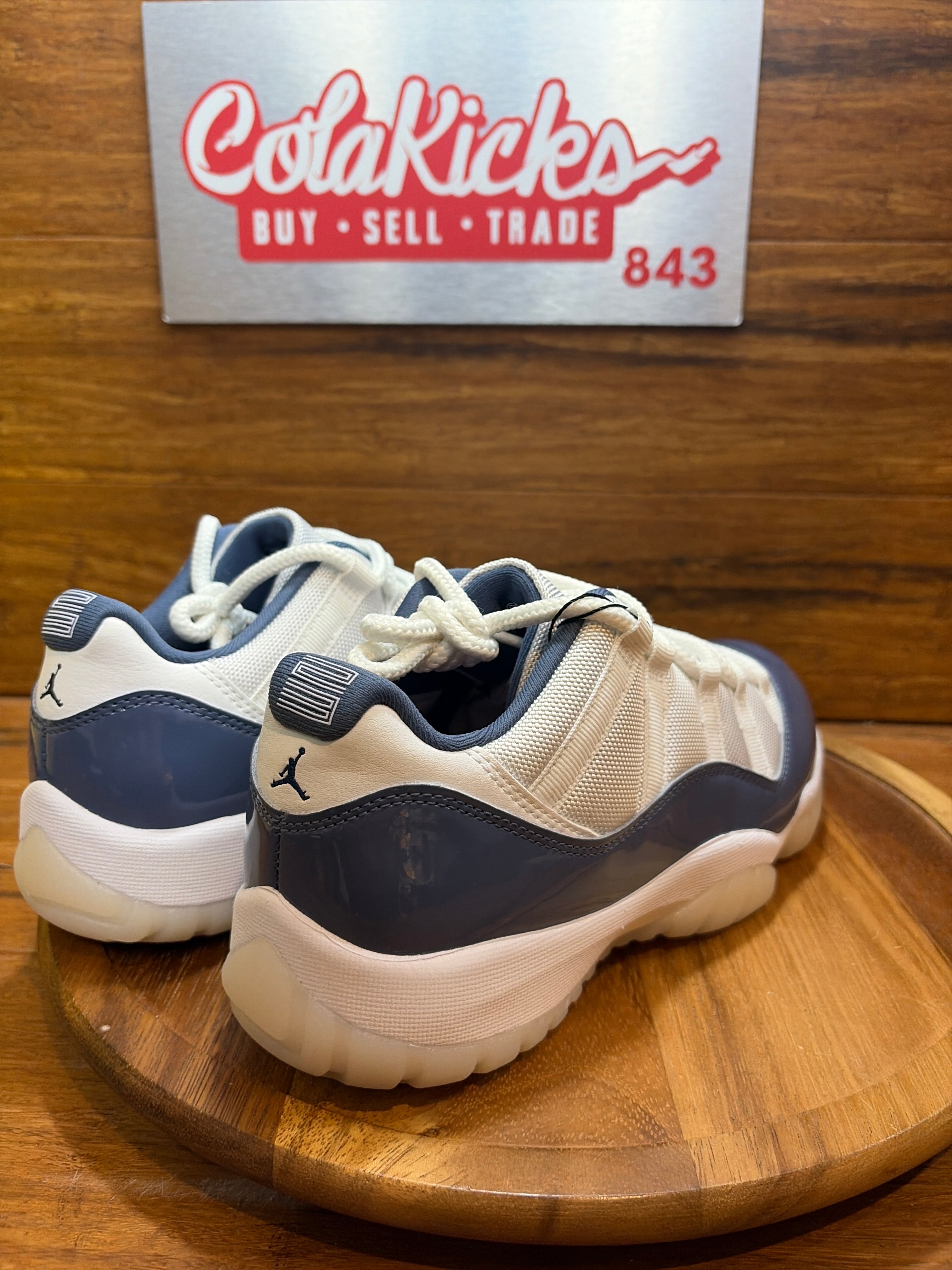 Jordan 11 Retro Low Diffused Blue