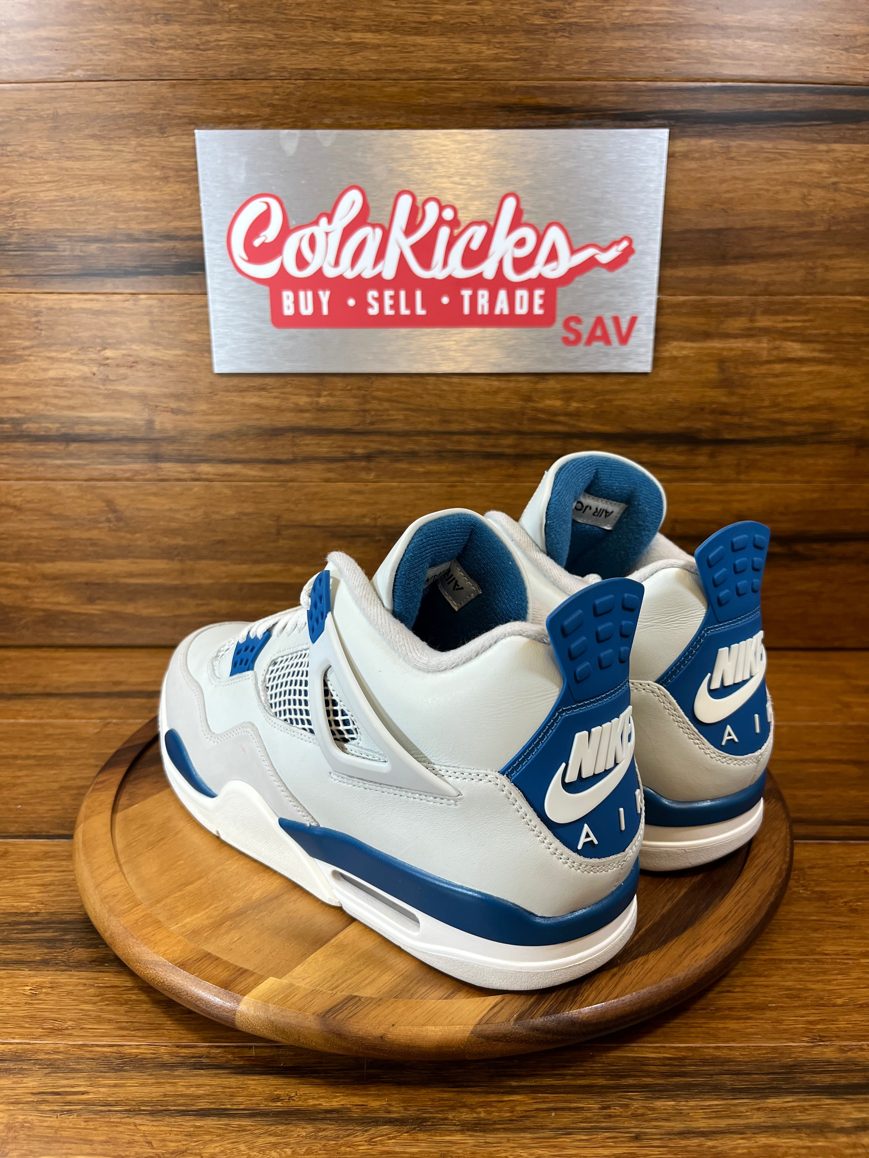 Jordan 4 Retro Military Blue (2024)