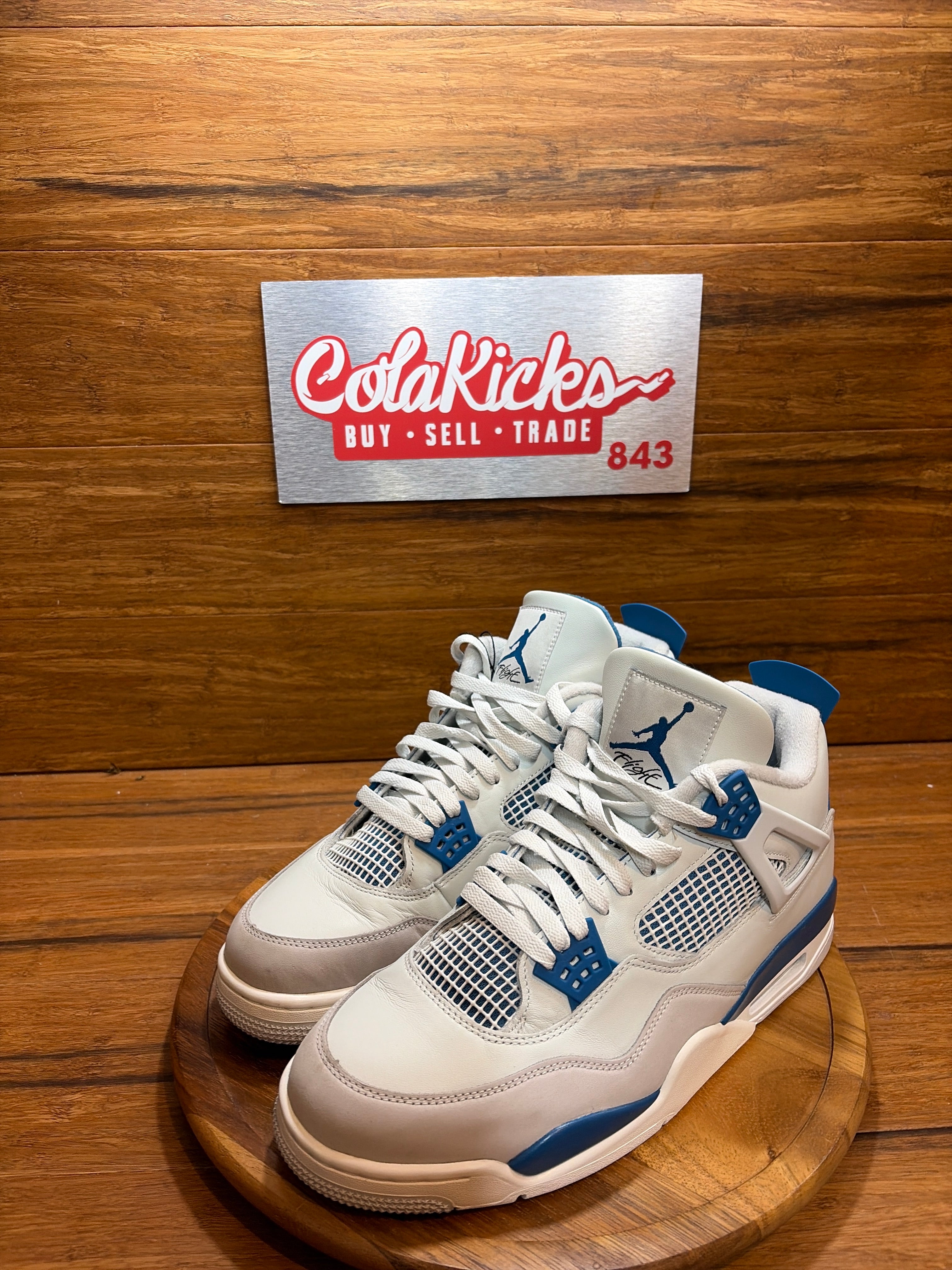 Jordan 4 Retro Military Blue (2024)