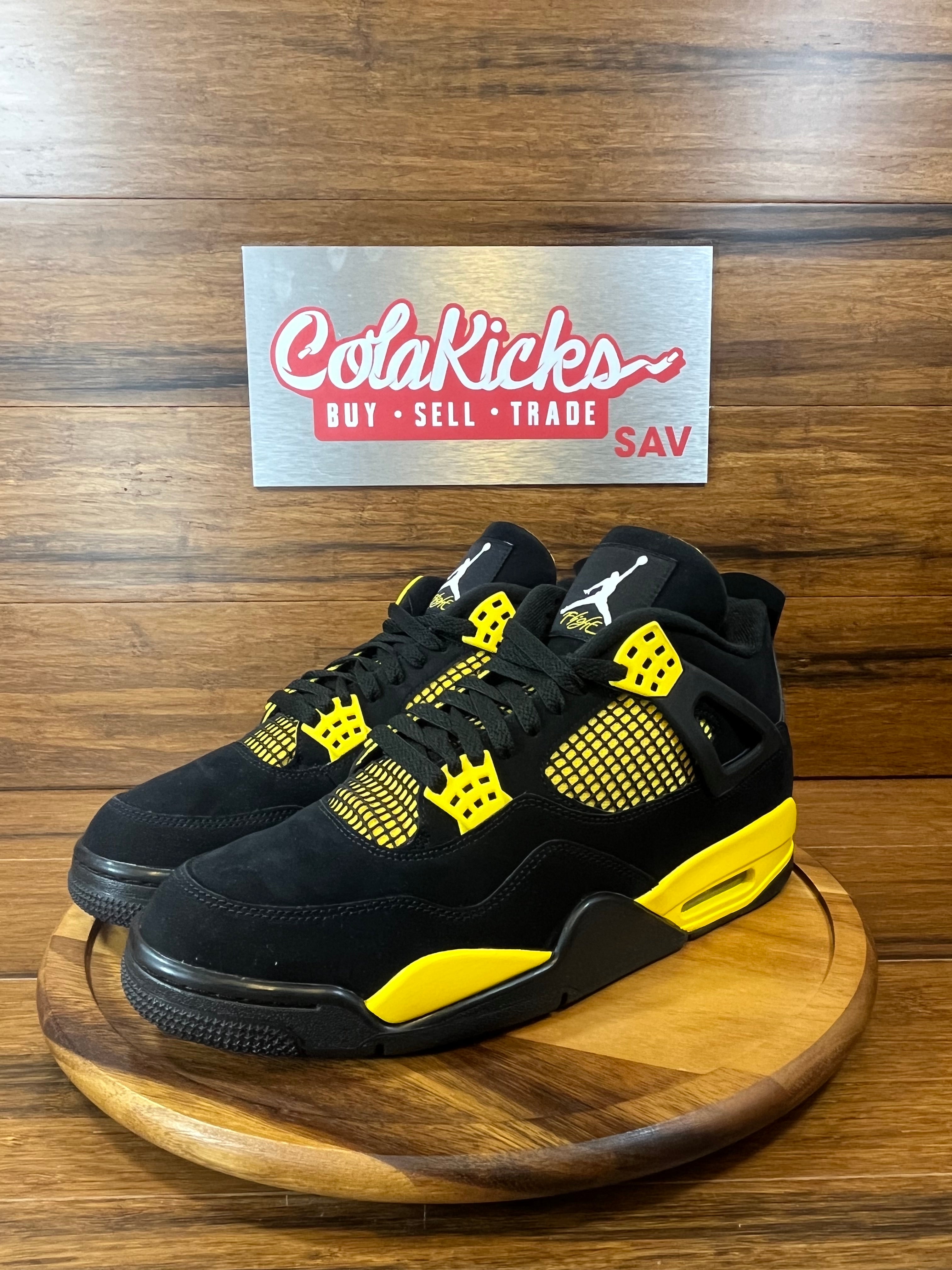 Jordan 4 Retro Thunder (2023)