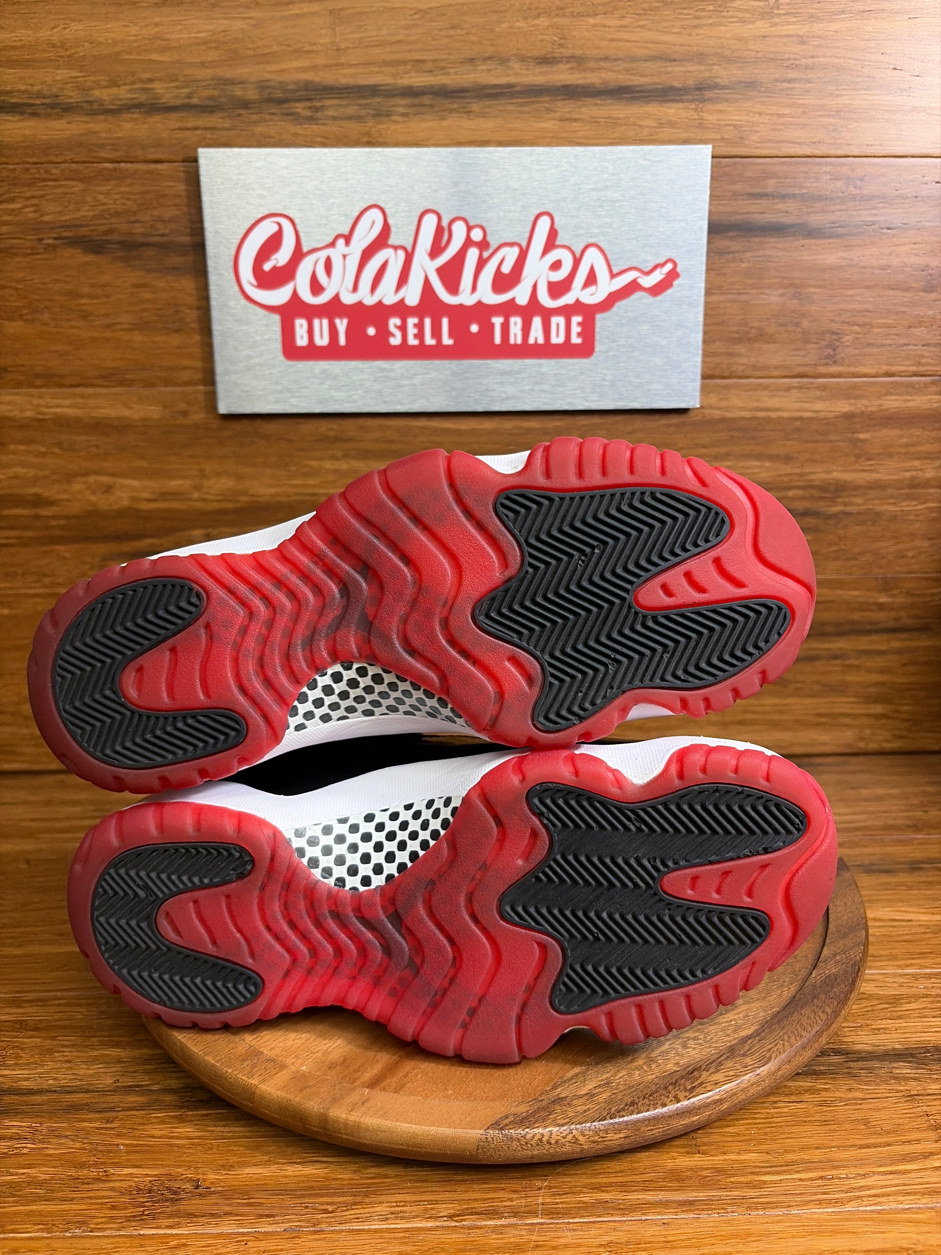 Jordan 11 Retro Playoffs Bred (2019)