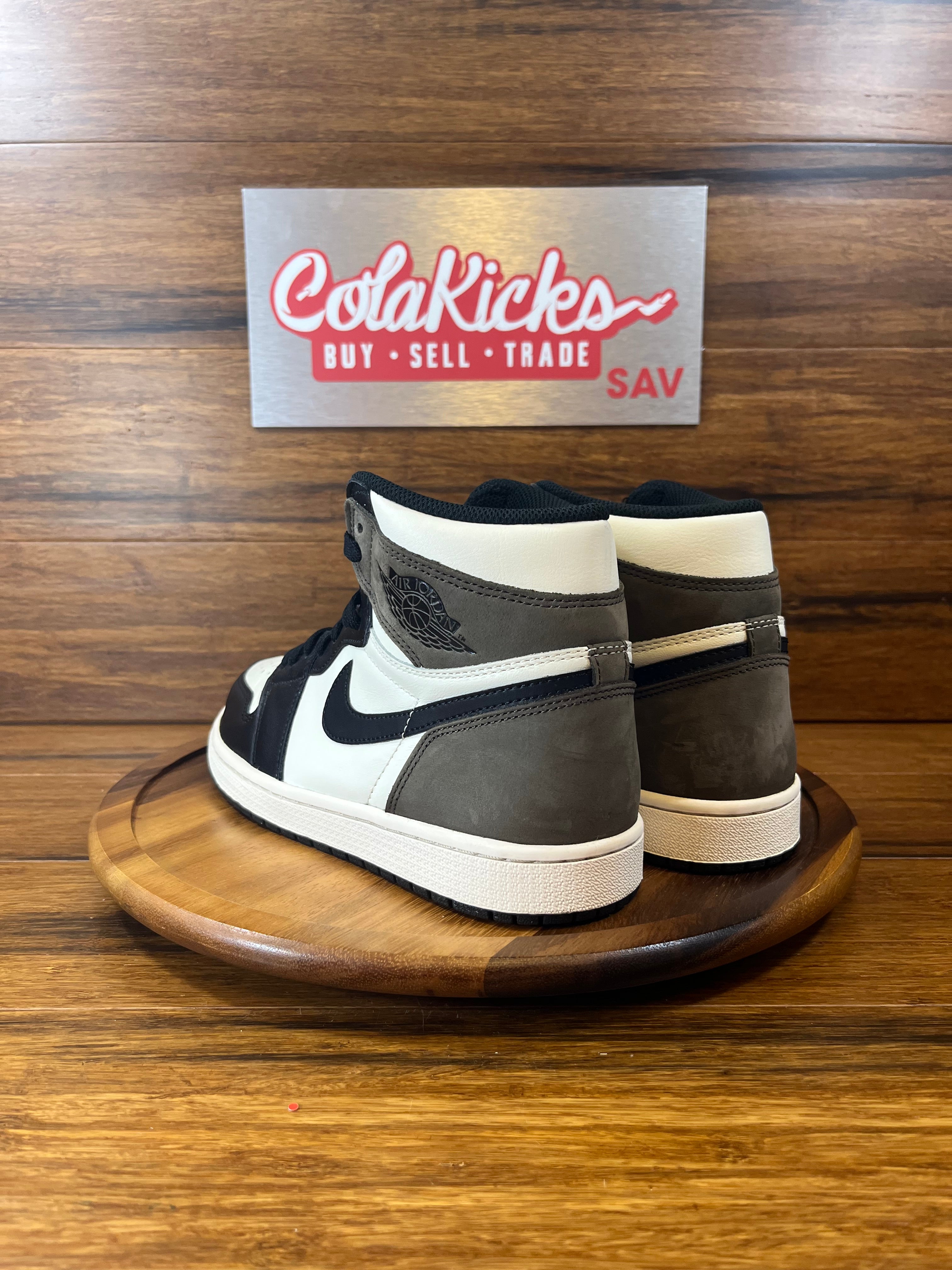 Jordan 1 Retro High Dark Mocha