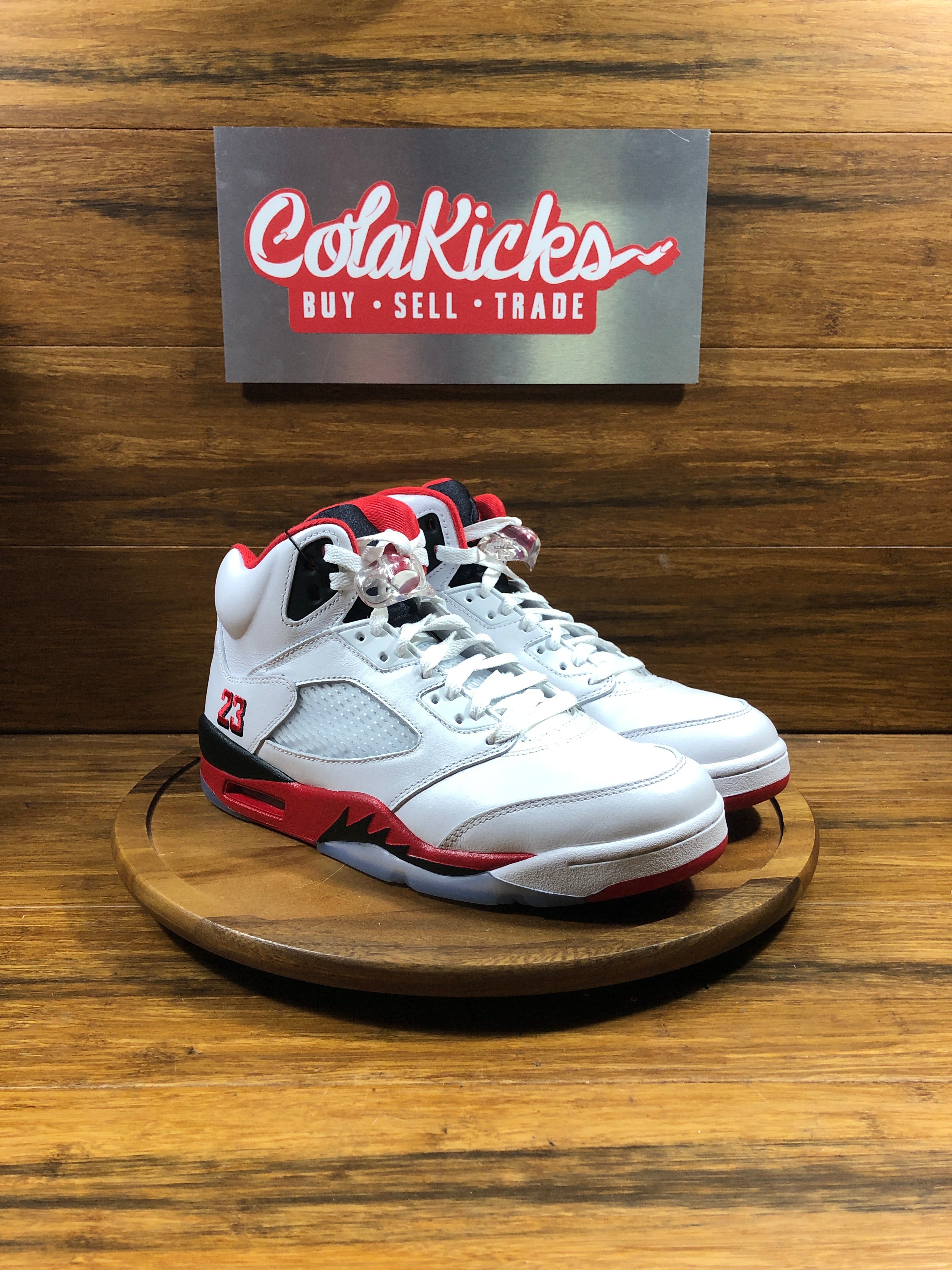 Jordan 5 Retro Fire Red Black Tongue (2025)
