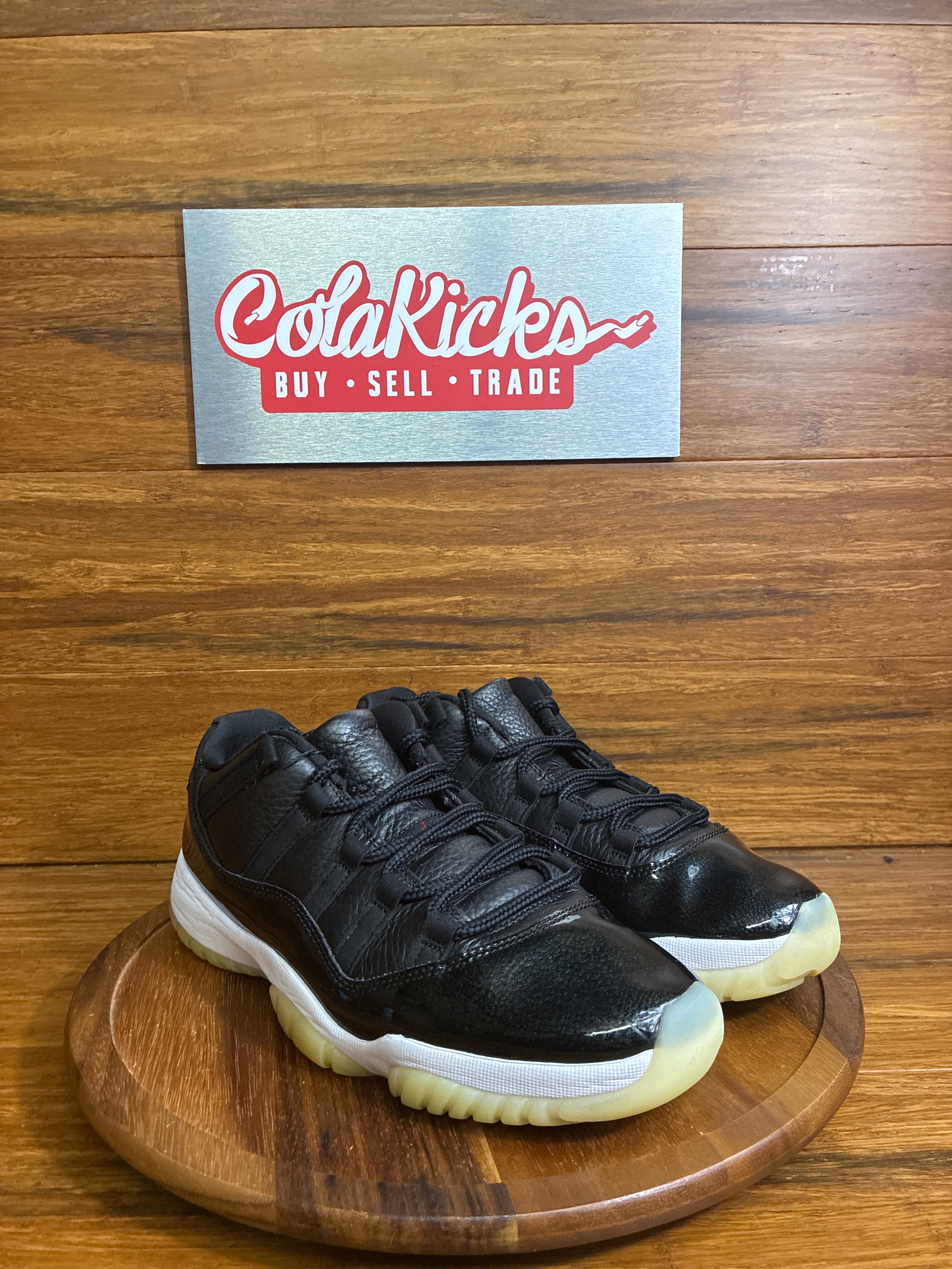Jordan 11 Retro Low 72-10