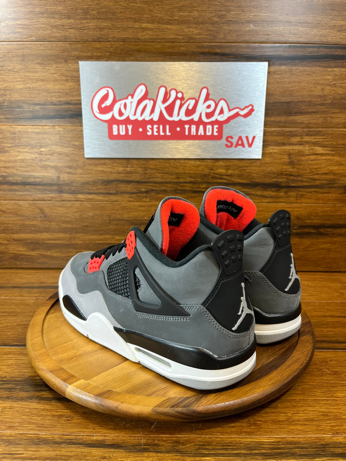 Jordan 4 Retro Infrared