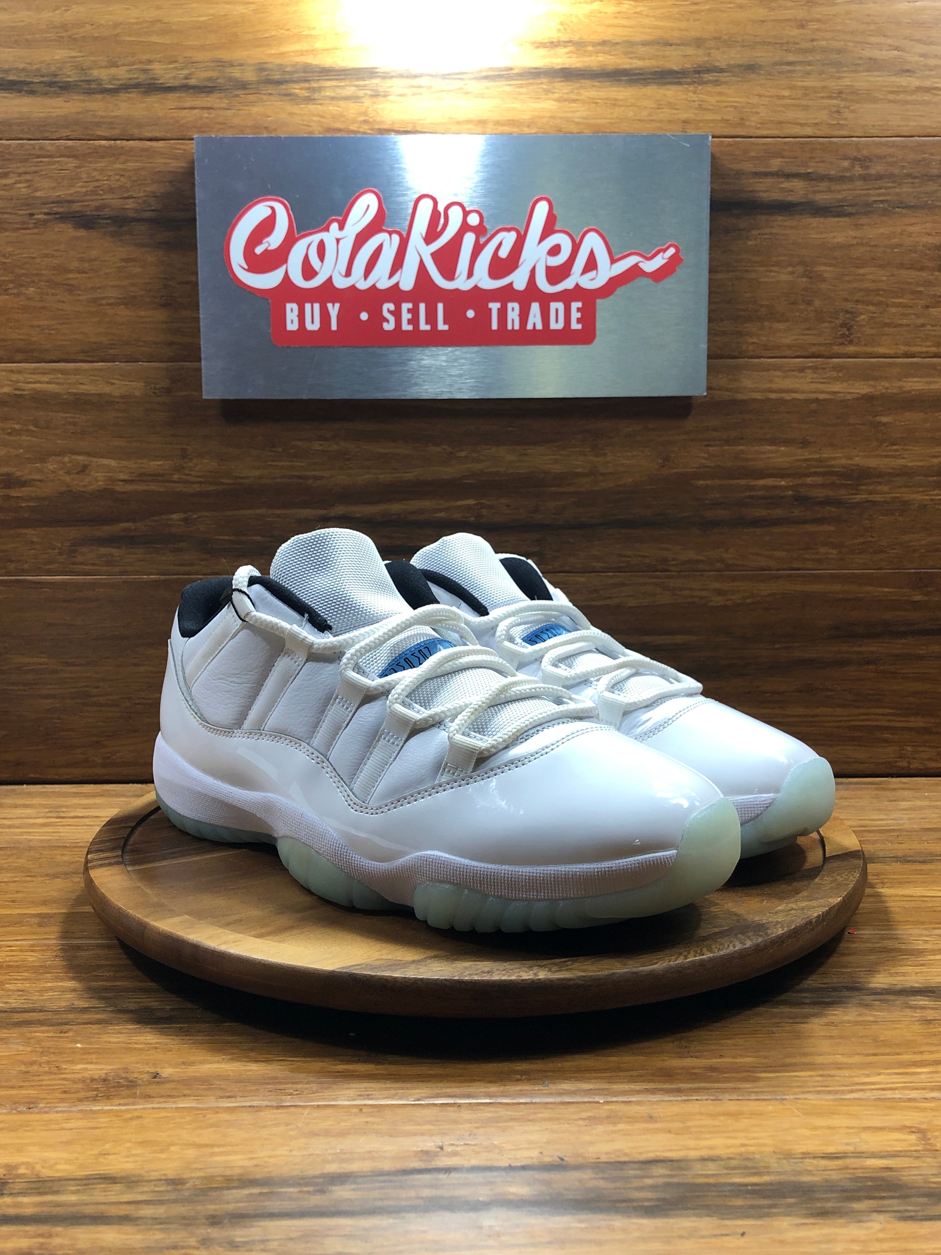 Jordan 11 Retro Low Legend Blue