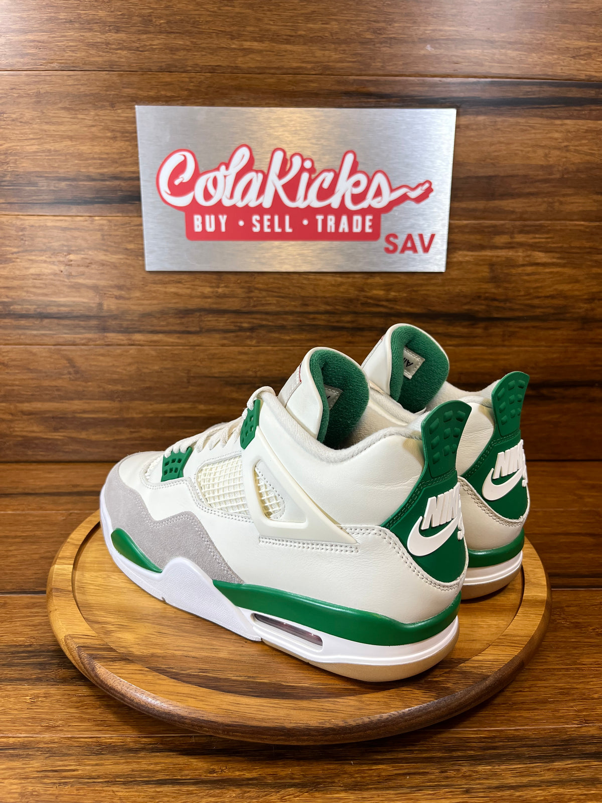 Jordan 4 Retro SB Pine Green