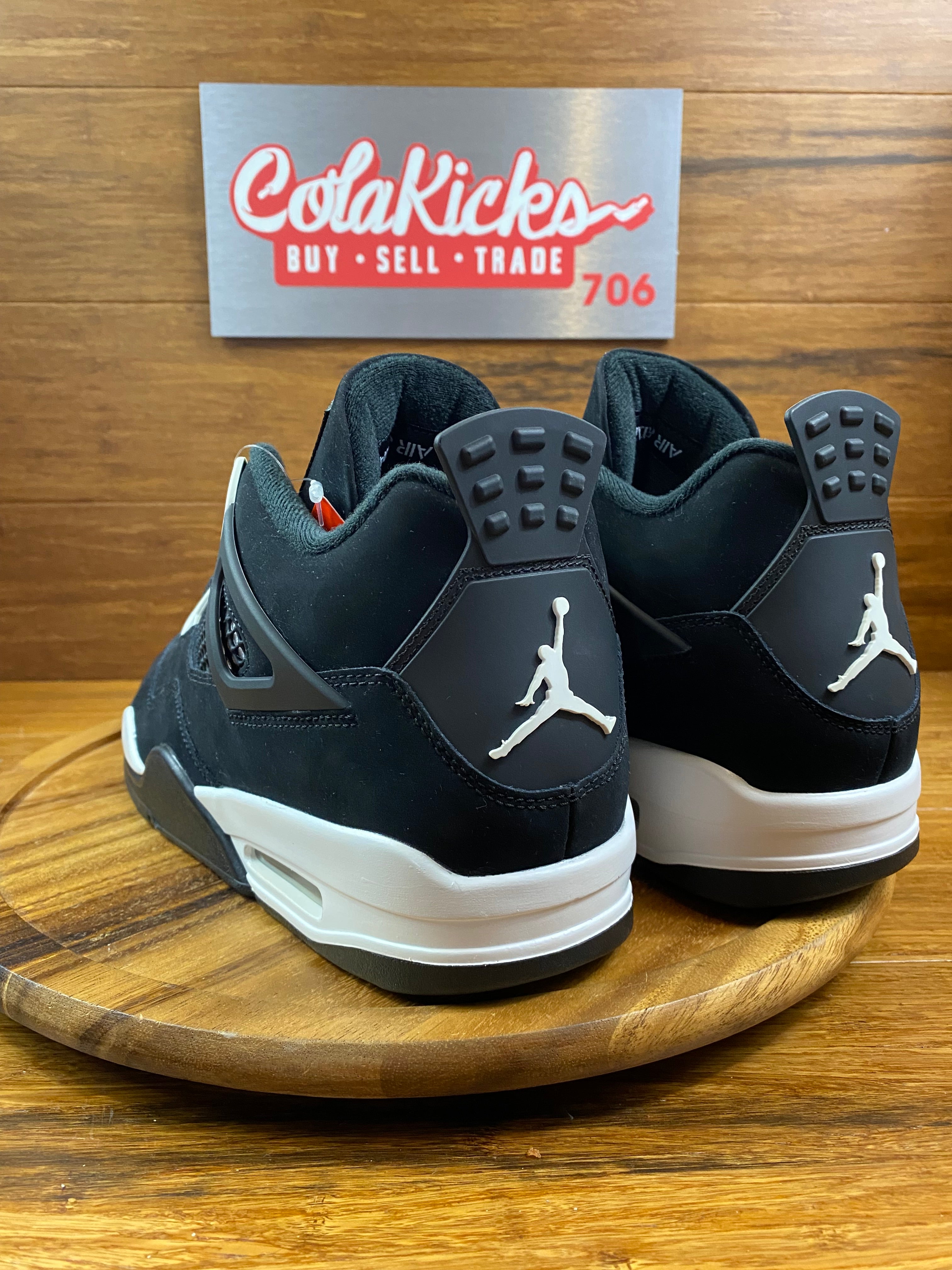 Jordan 4 Retro White Thunder