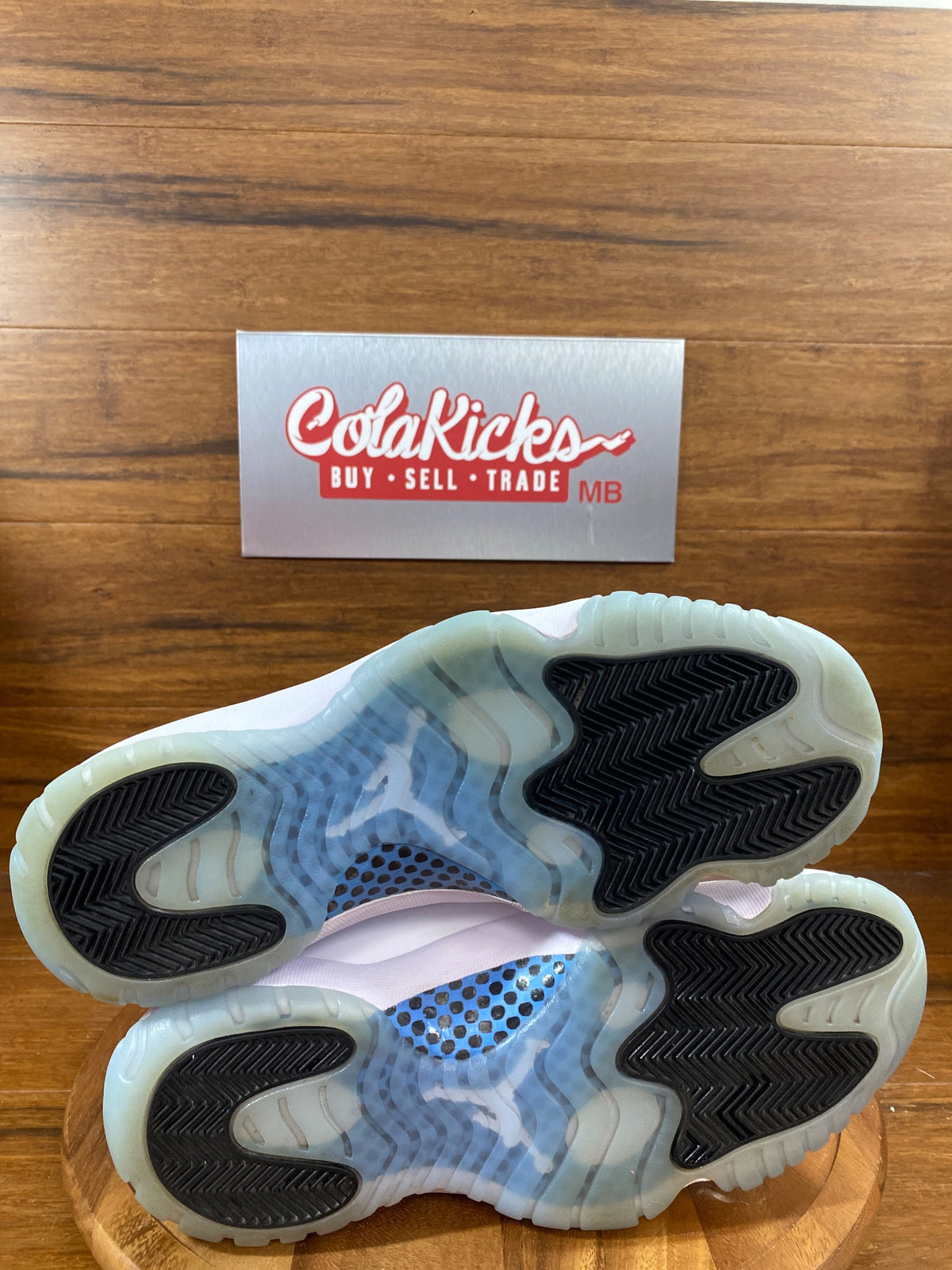 Jordan 11 Retro Legend Blue (2024)