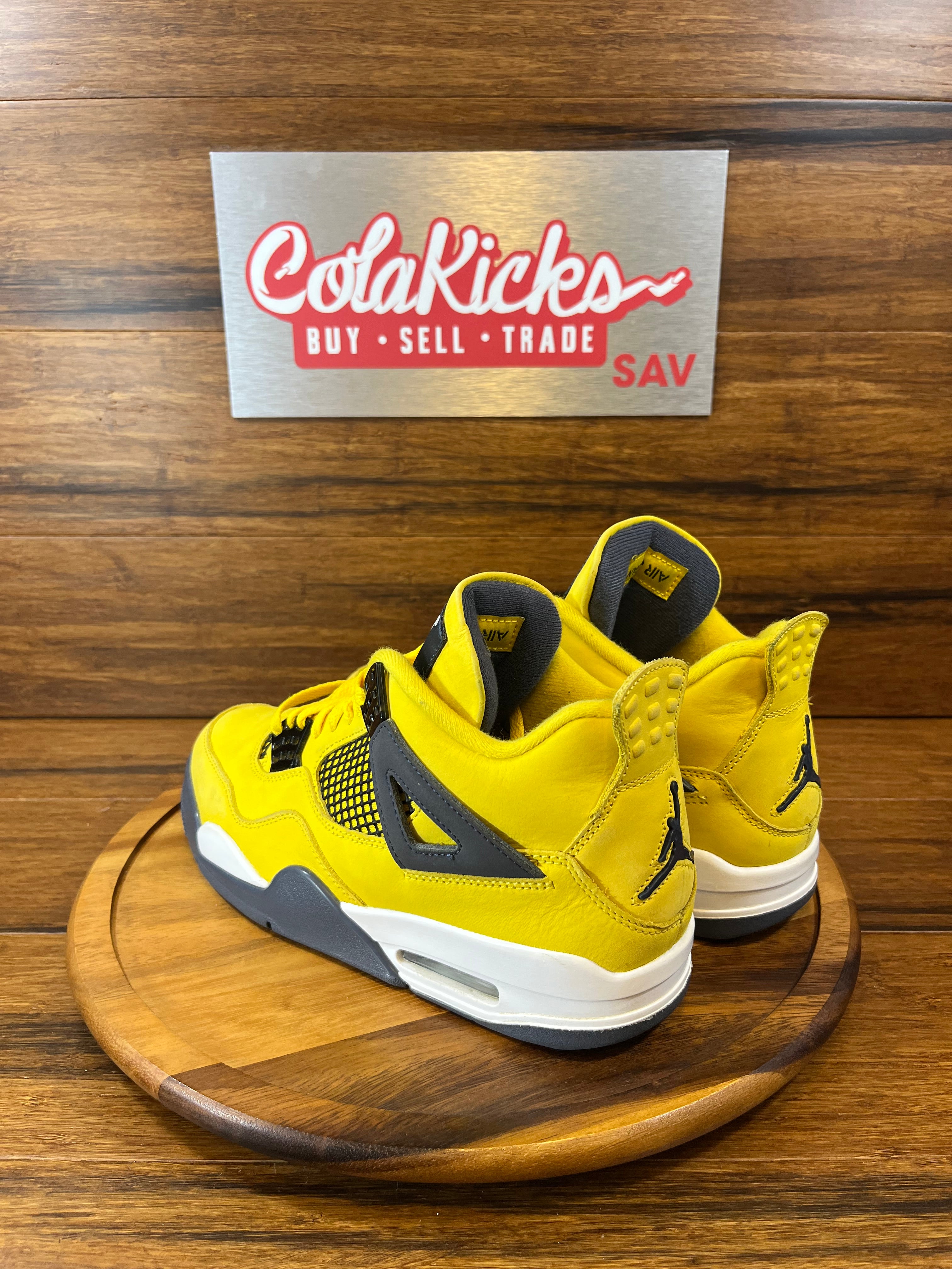 Jordan 4 Retro Lightning (2021)