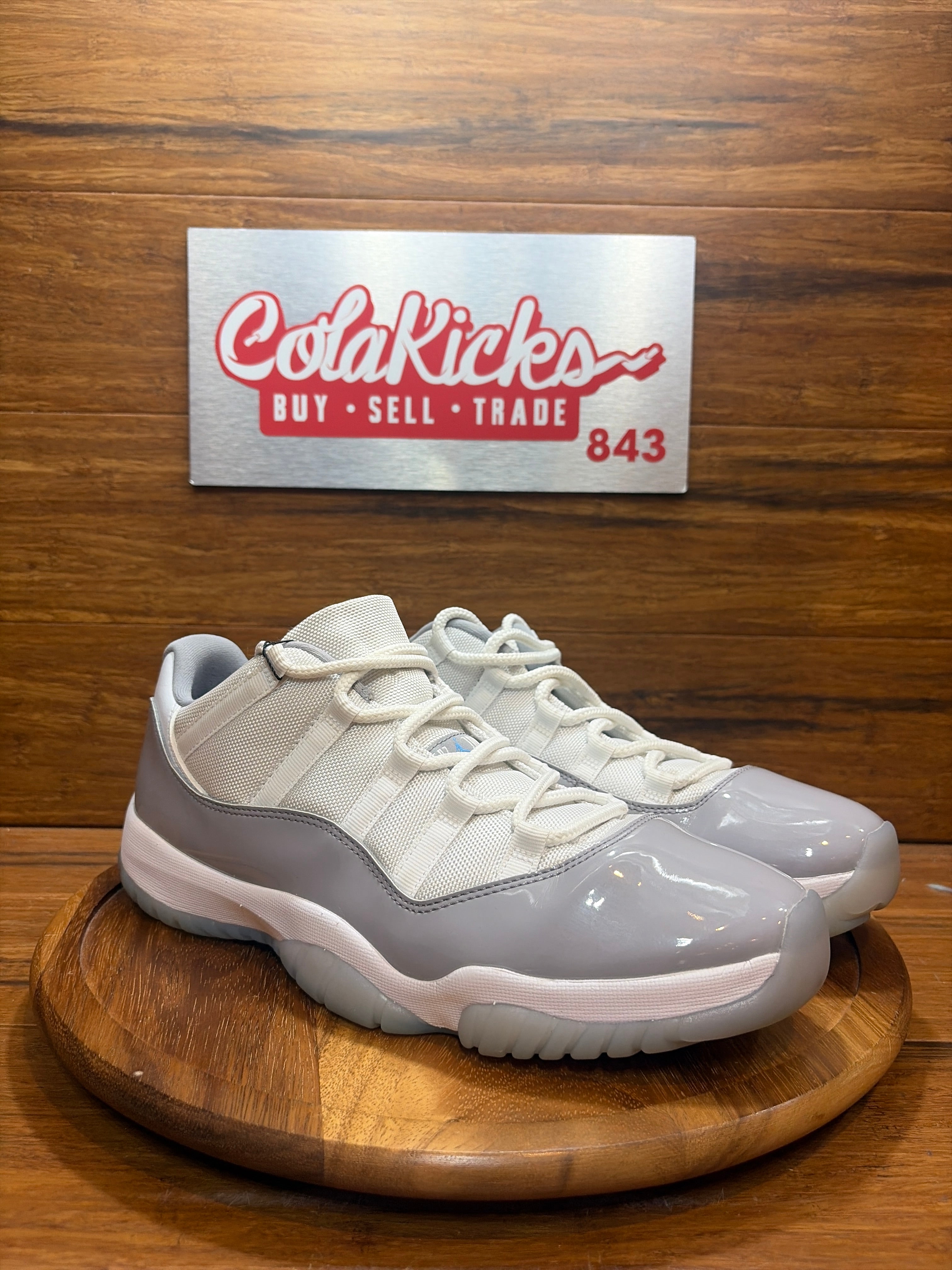 Jordan 11 Retro Low Cement Grey