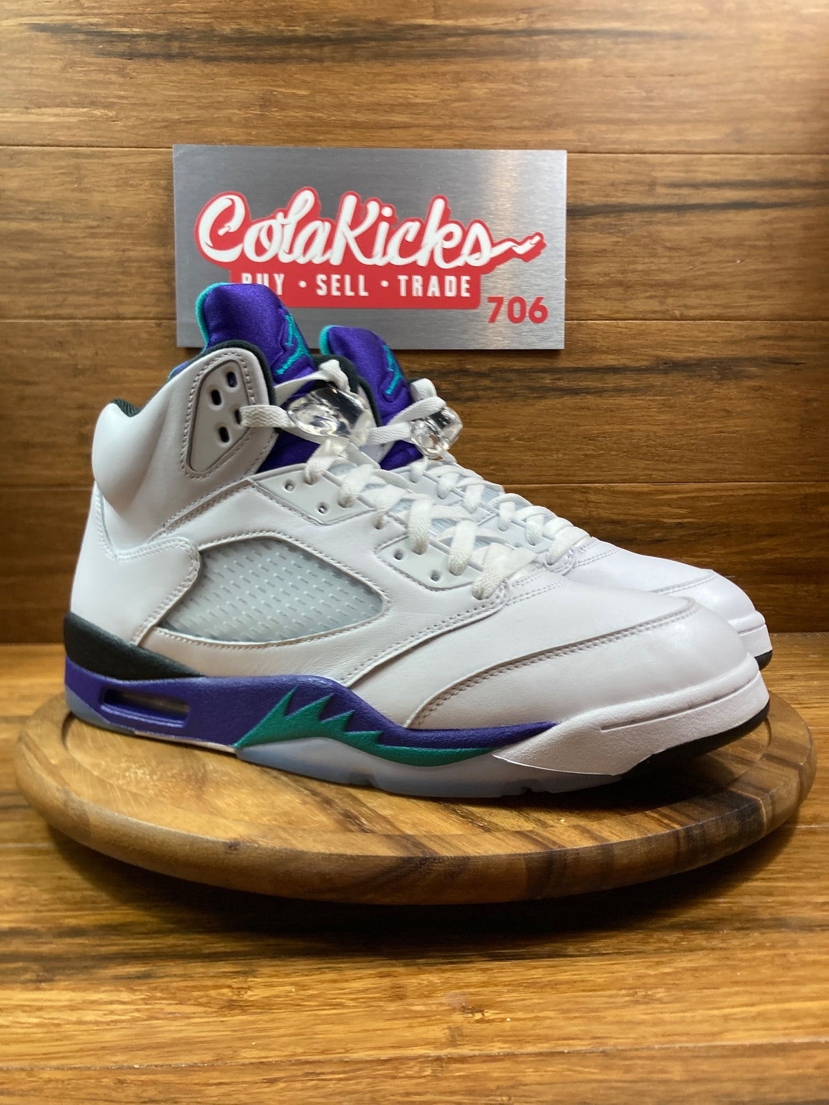 Jordan 5 Retro Grape (2025)