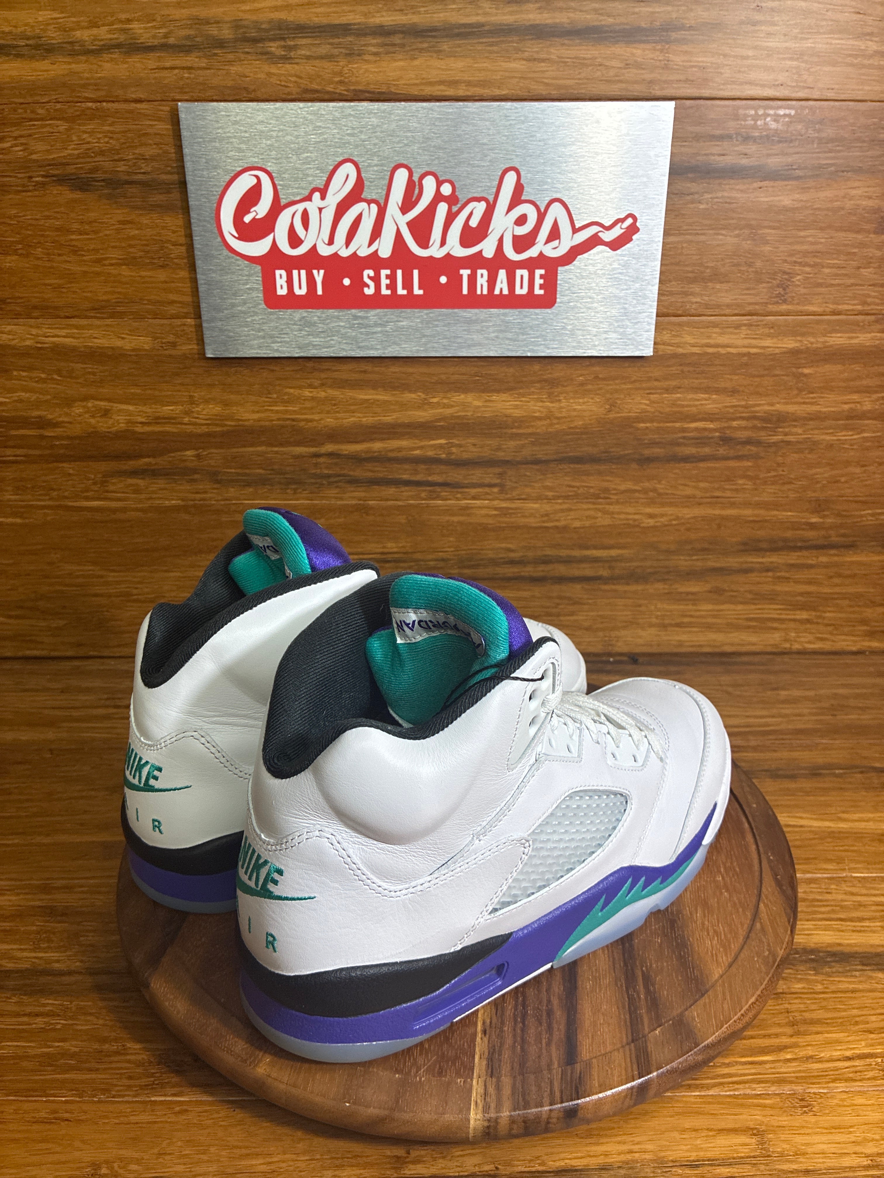 Jordan 5 Retro Grape (2025)