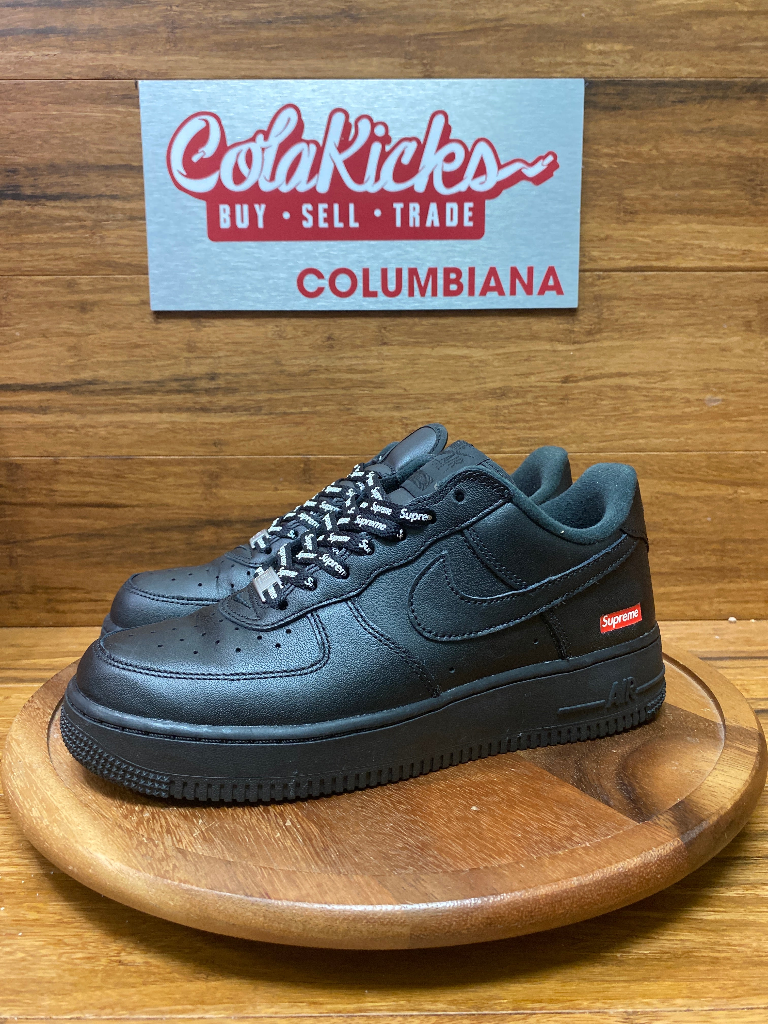 Nike Air Force 1 Low Supreme Black
