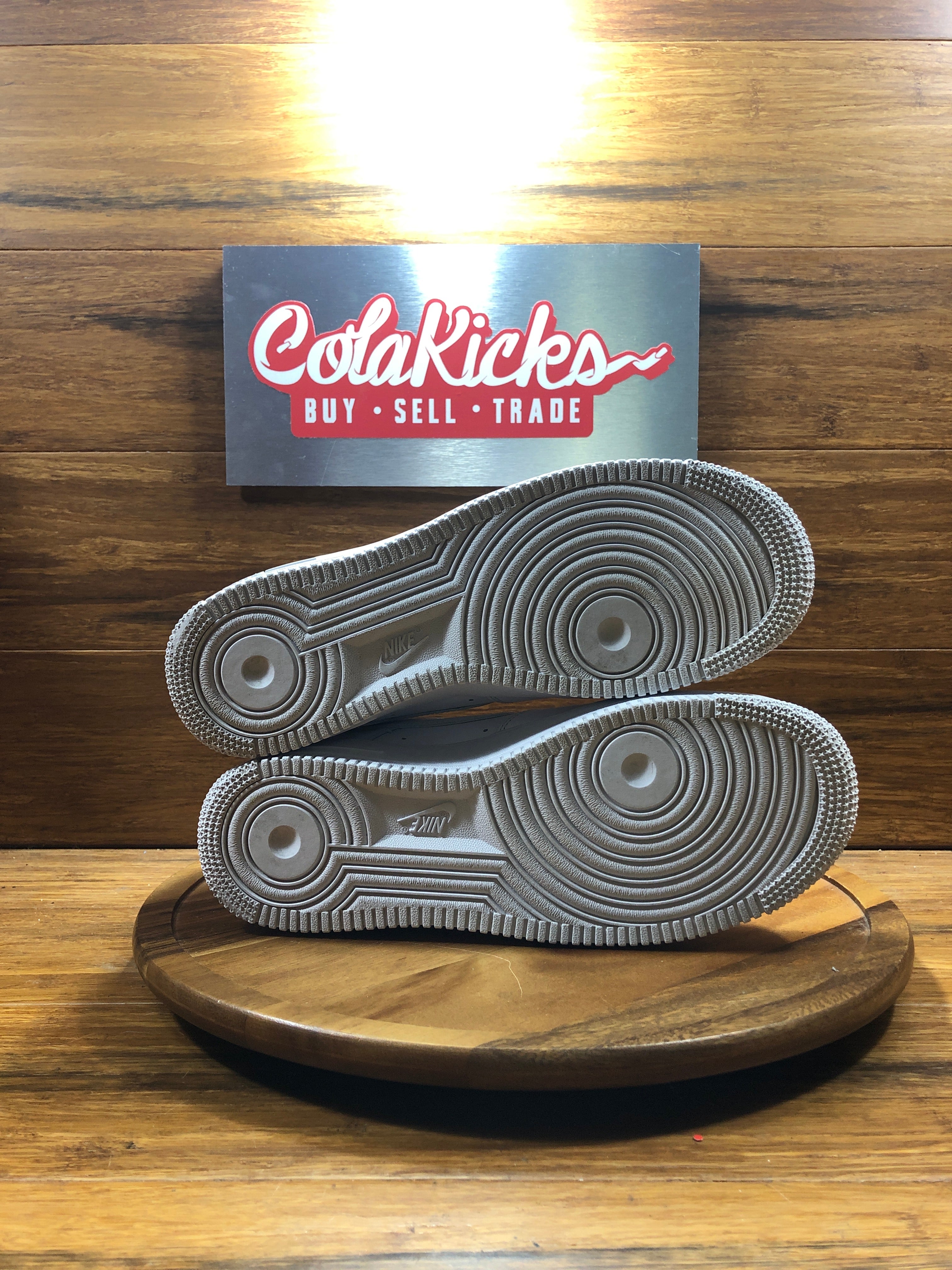 Nike Air Force 1 Low Supreme White