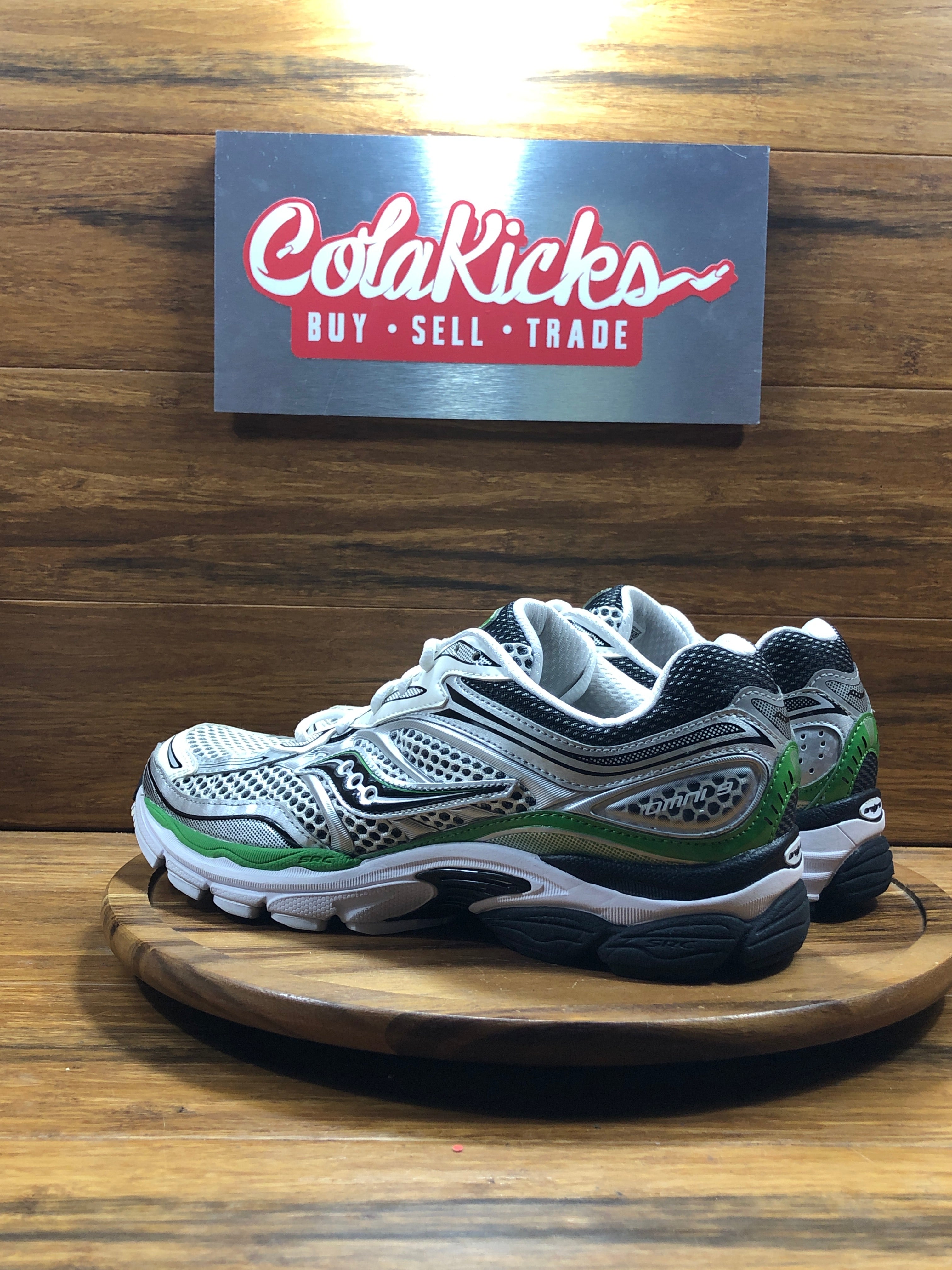 Saucony ProGrid Omni 9 Silver Green