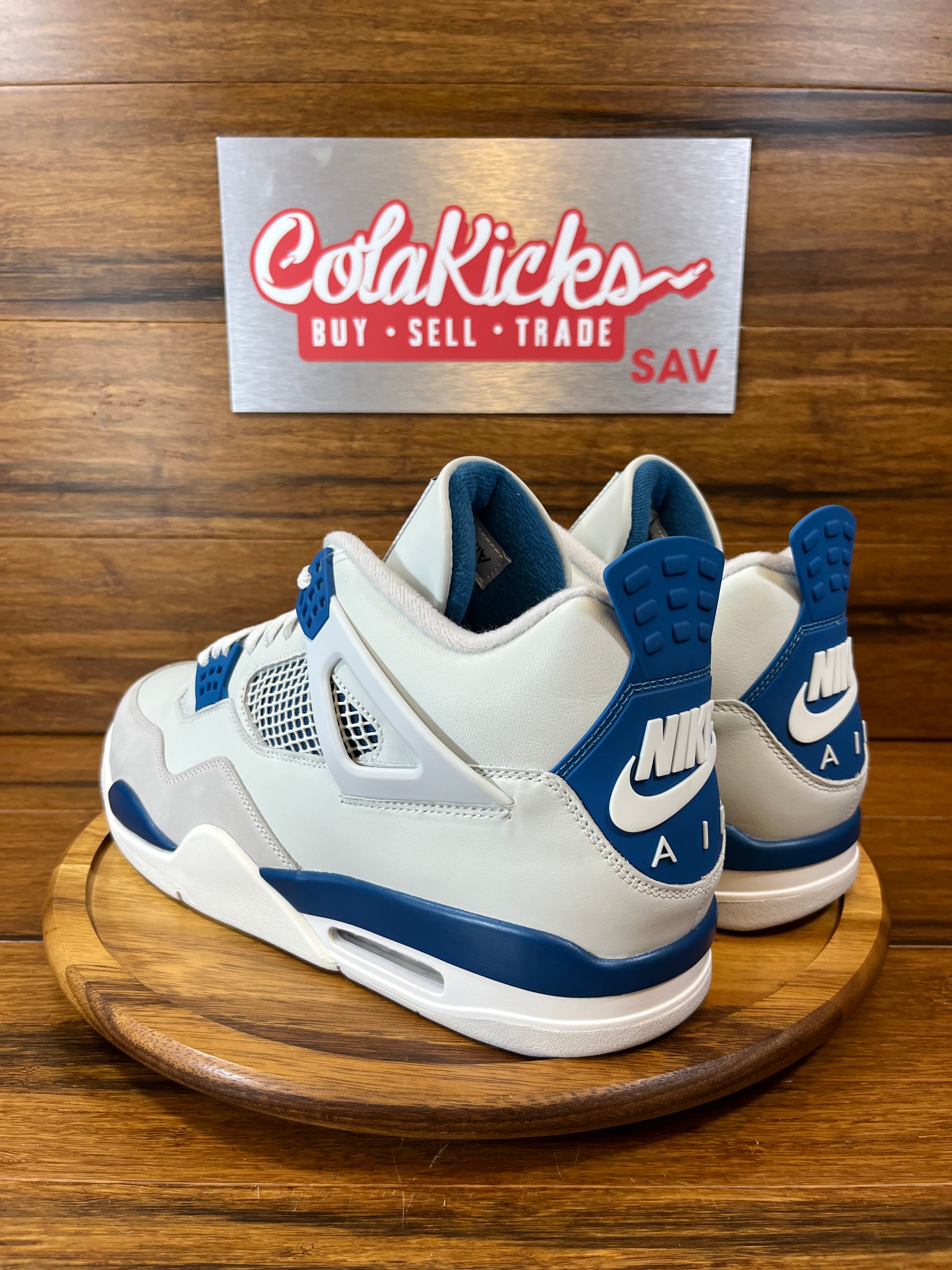 Jordan 4 Retro Military Blue (2024)