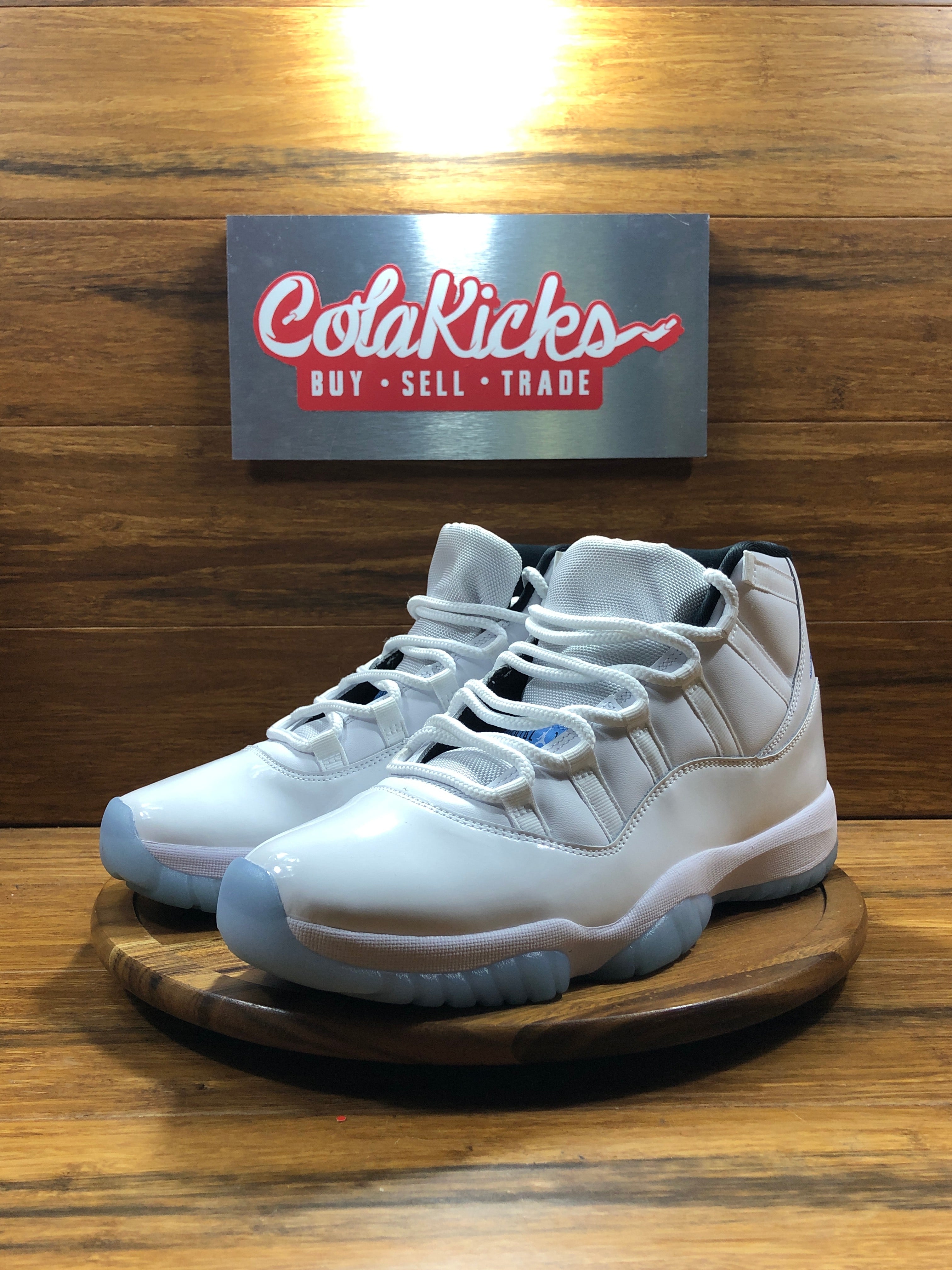 Jordan 11 Retro Legend Blue (2024)