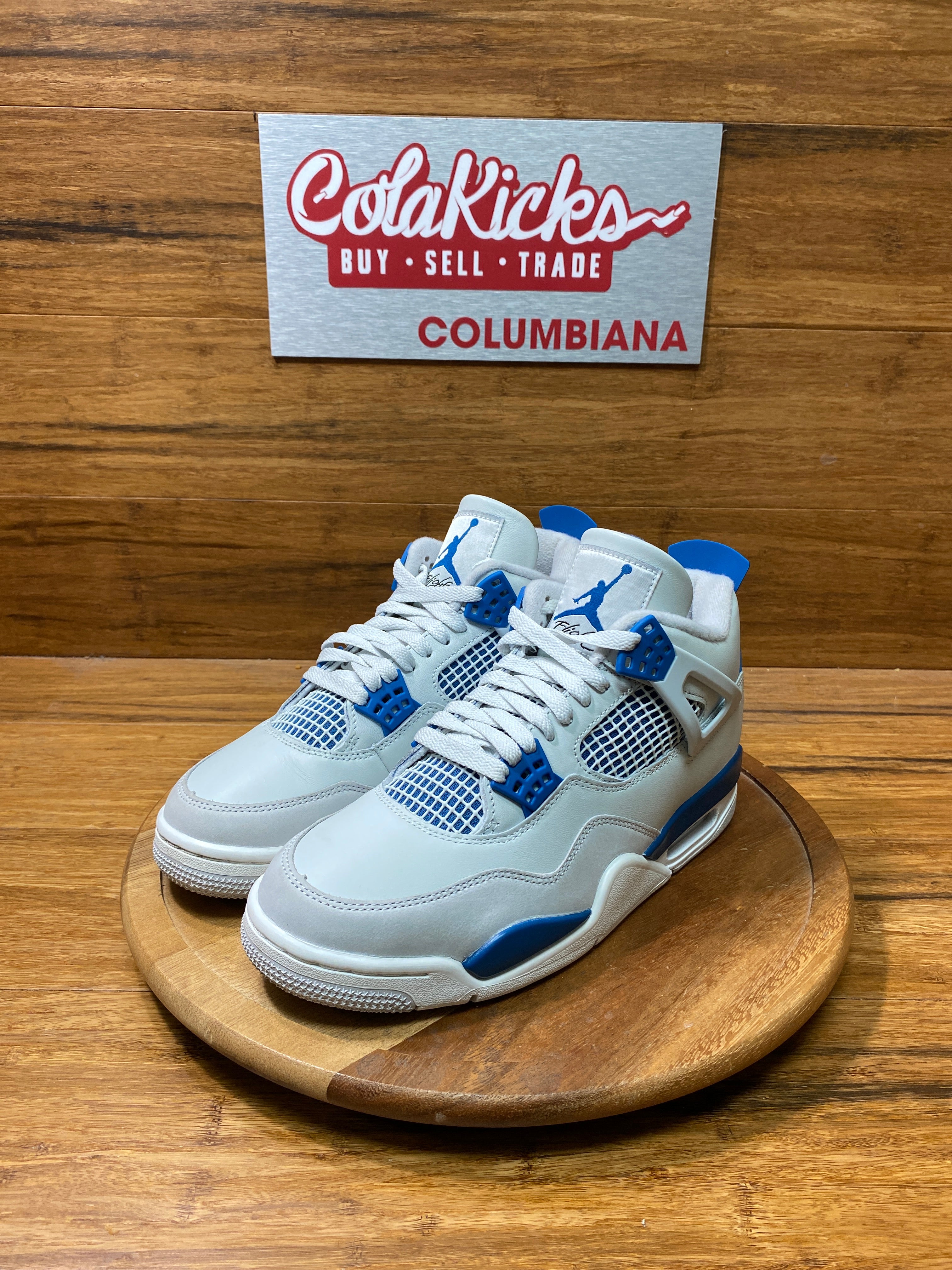 Jordan 4 Retro Military Blue (2024)