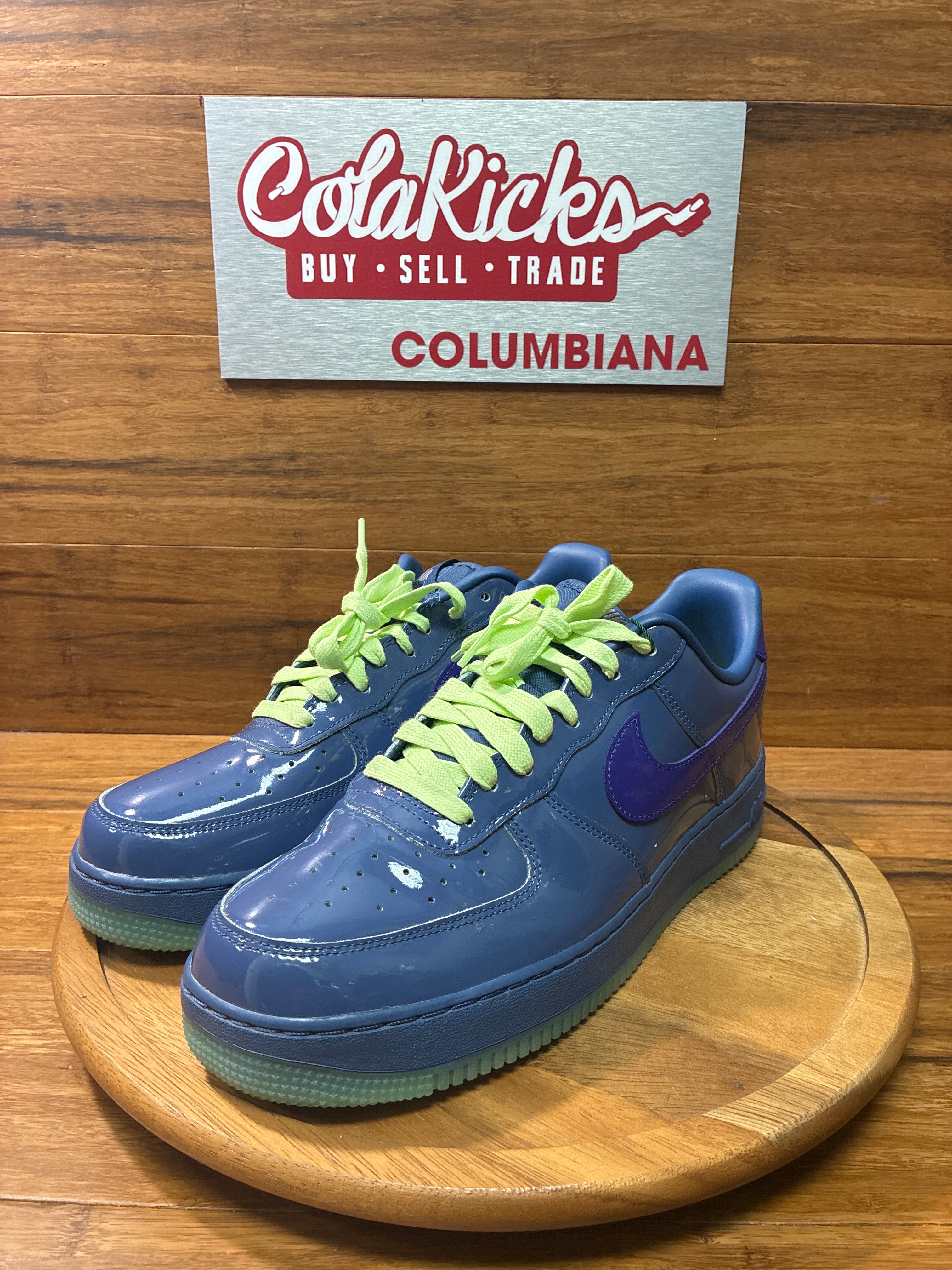 Nike Air Force 1 Low Patent Leather Mystic Navy Grape Ice