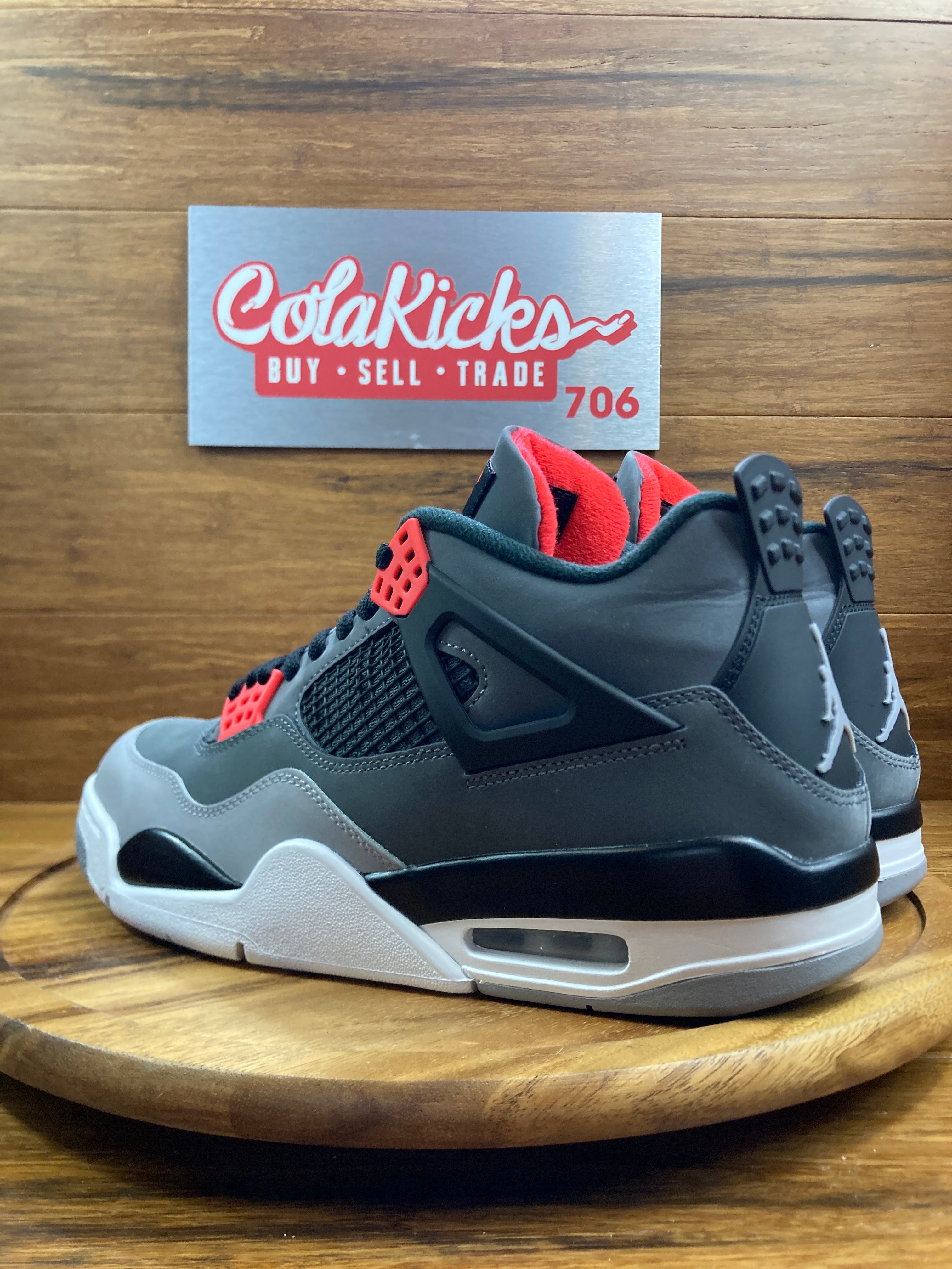 Jordan 4 Retro Infrared