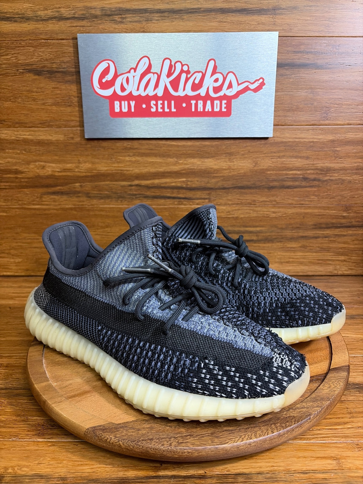 adidas Yeezy Boost 350 V2 Carbon